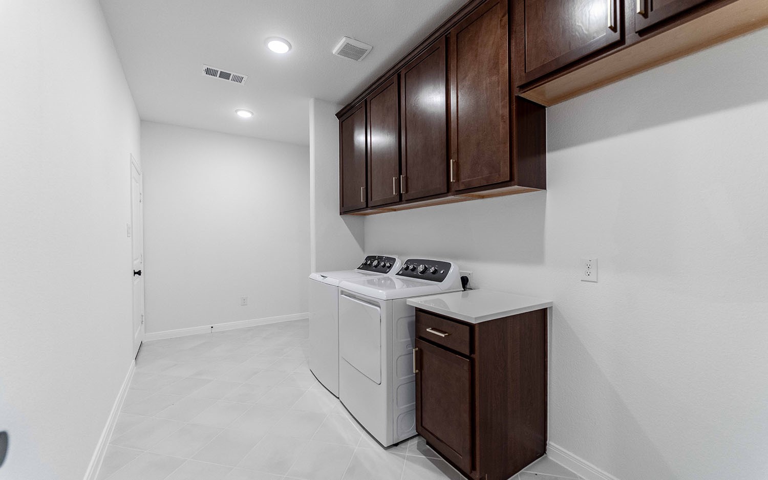1713 Blossom Trail Mesquite TX 75181