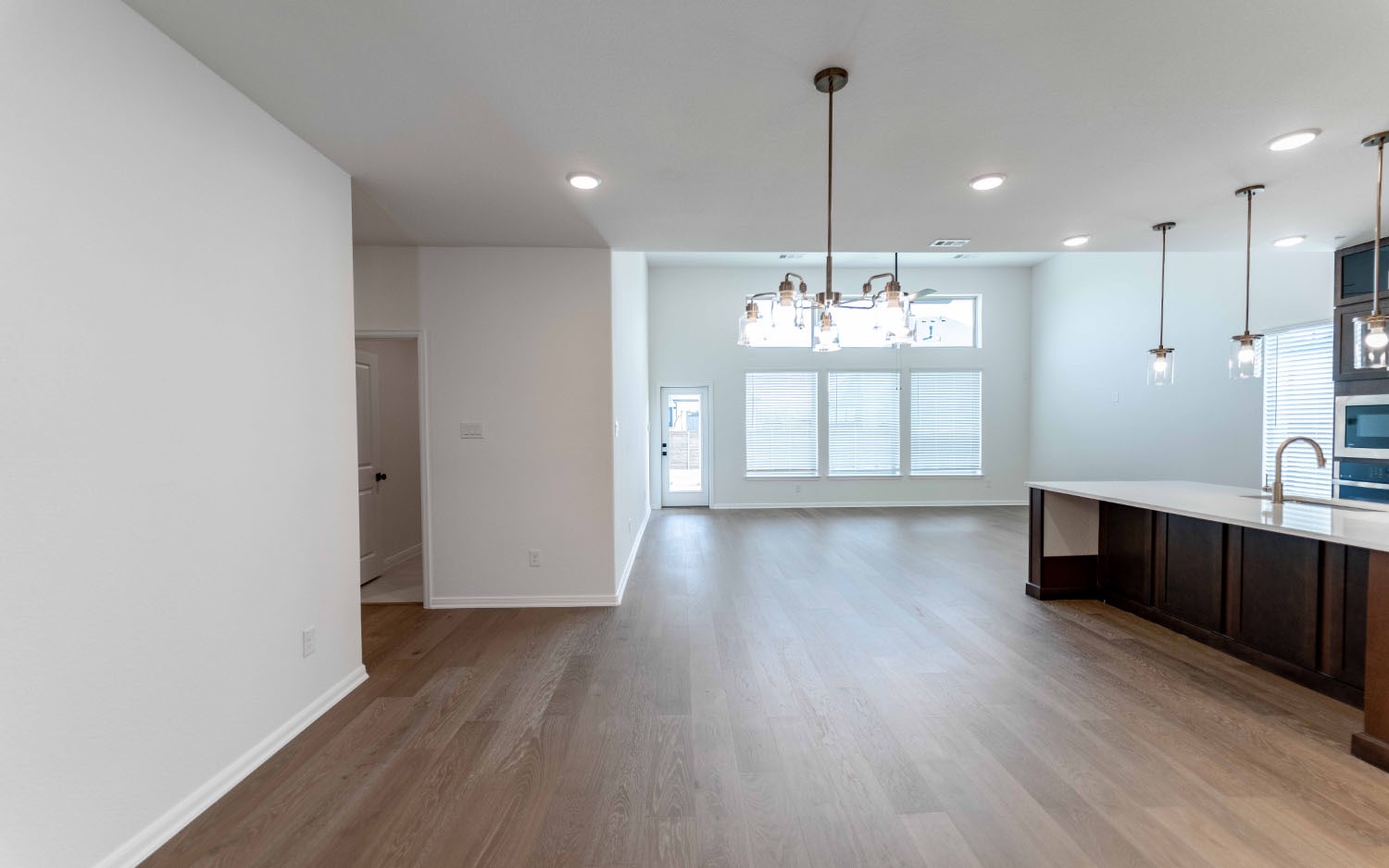 1713 Blossom Trail Mesquite TX 75181