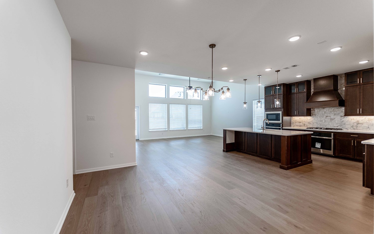1713 Blossom Trail Mesquite TX 75181