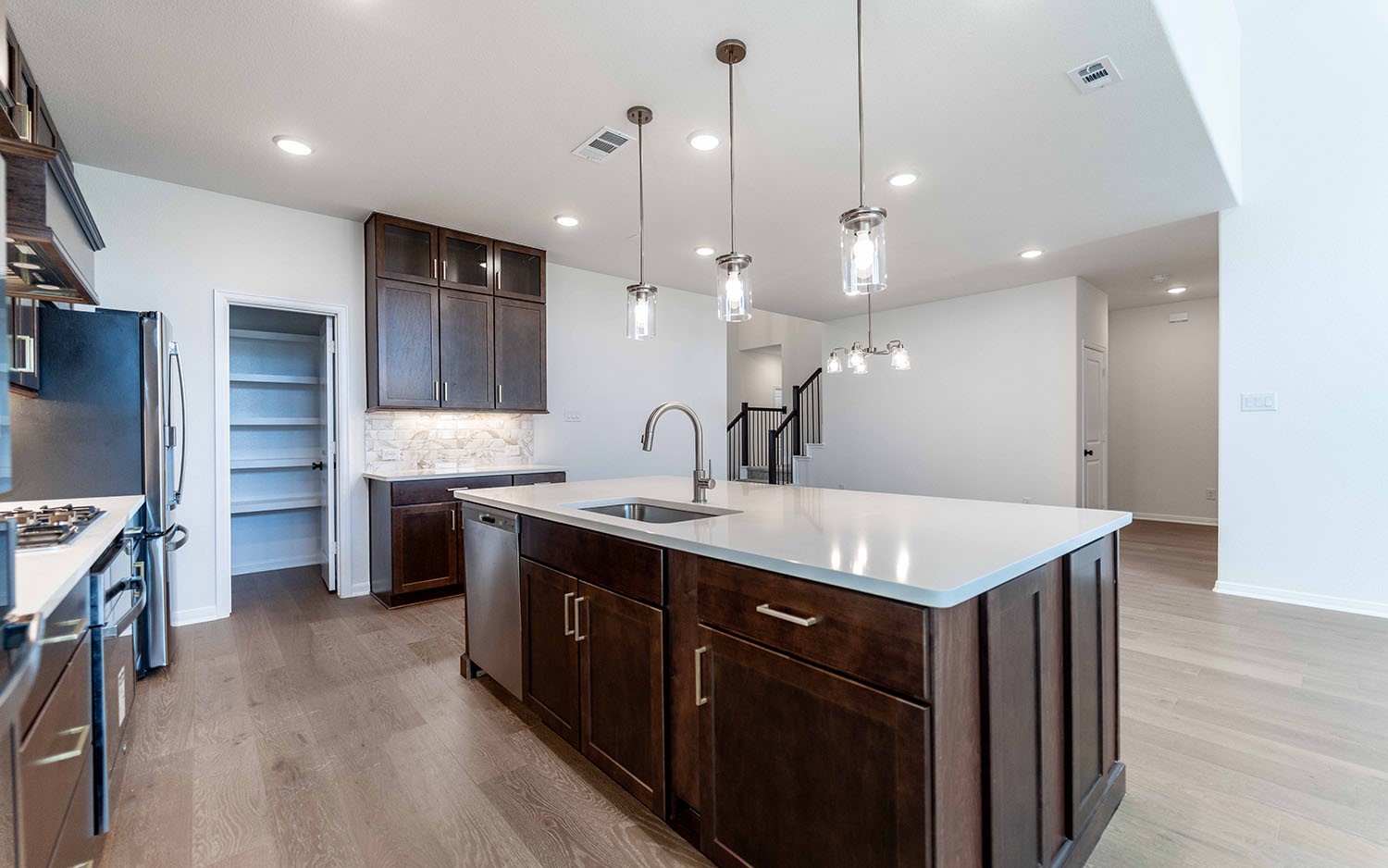 1713 Blossom Trail Mesquite TX 75181