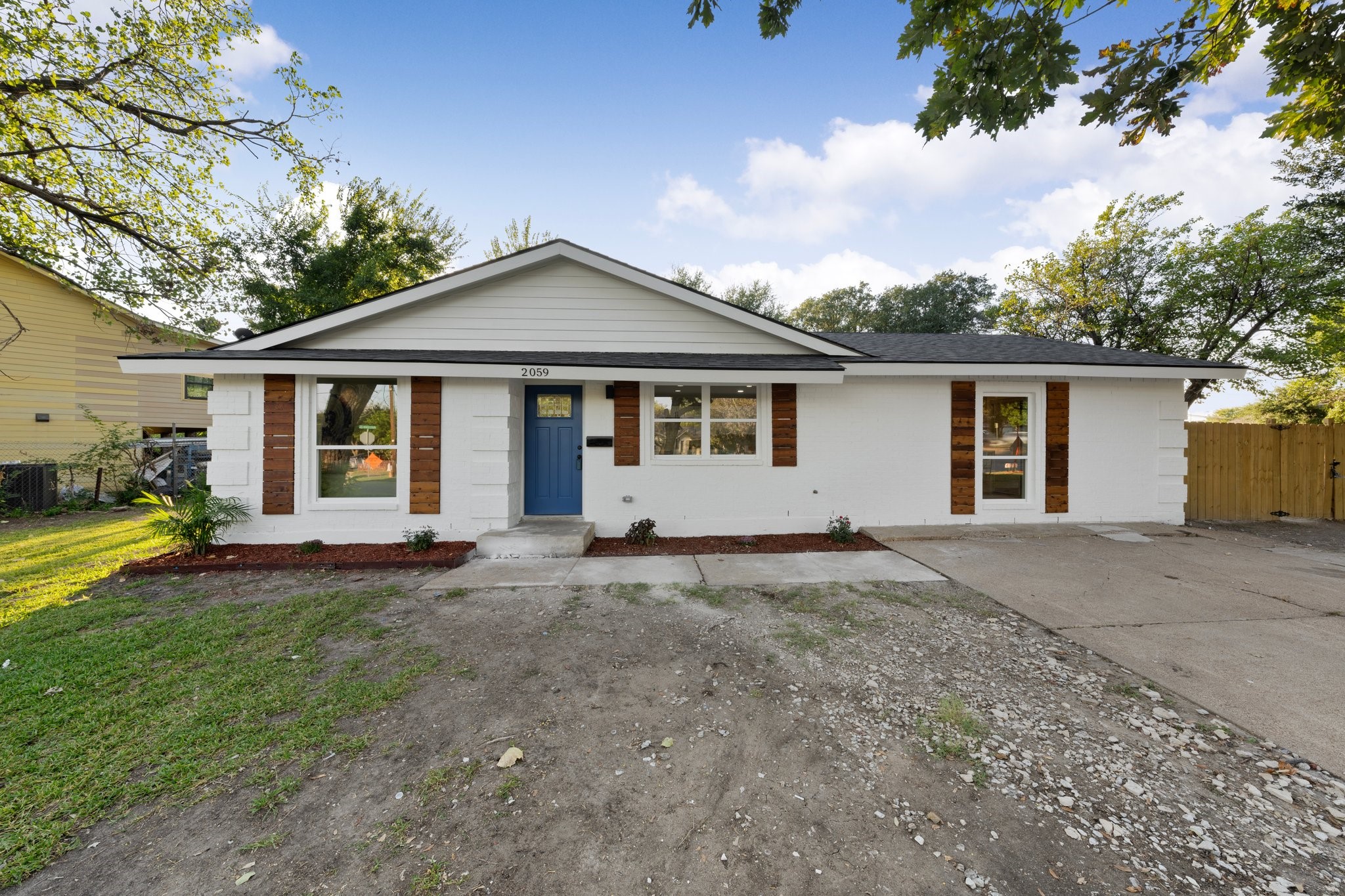 2059 Holcomb Road Dallas TX 75217