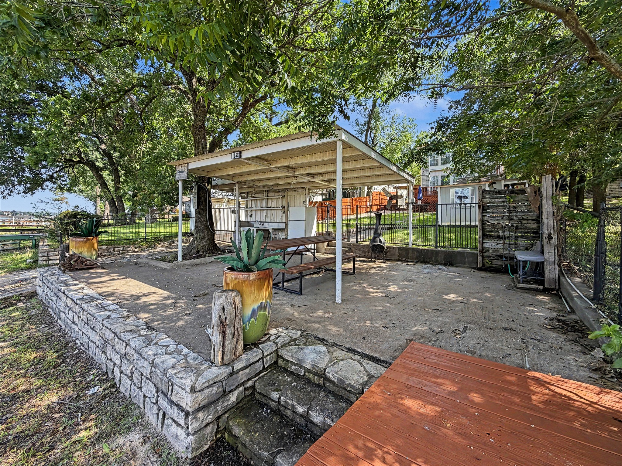 1152 W Lake Drive Weatherford TX 76087