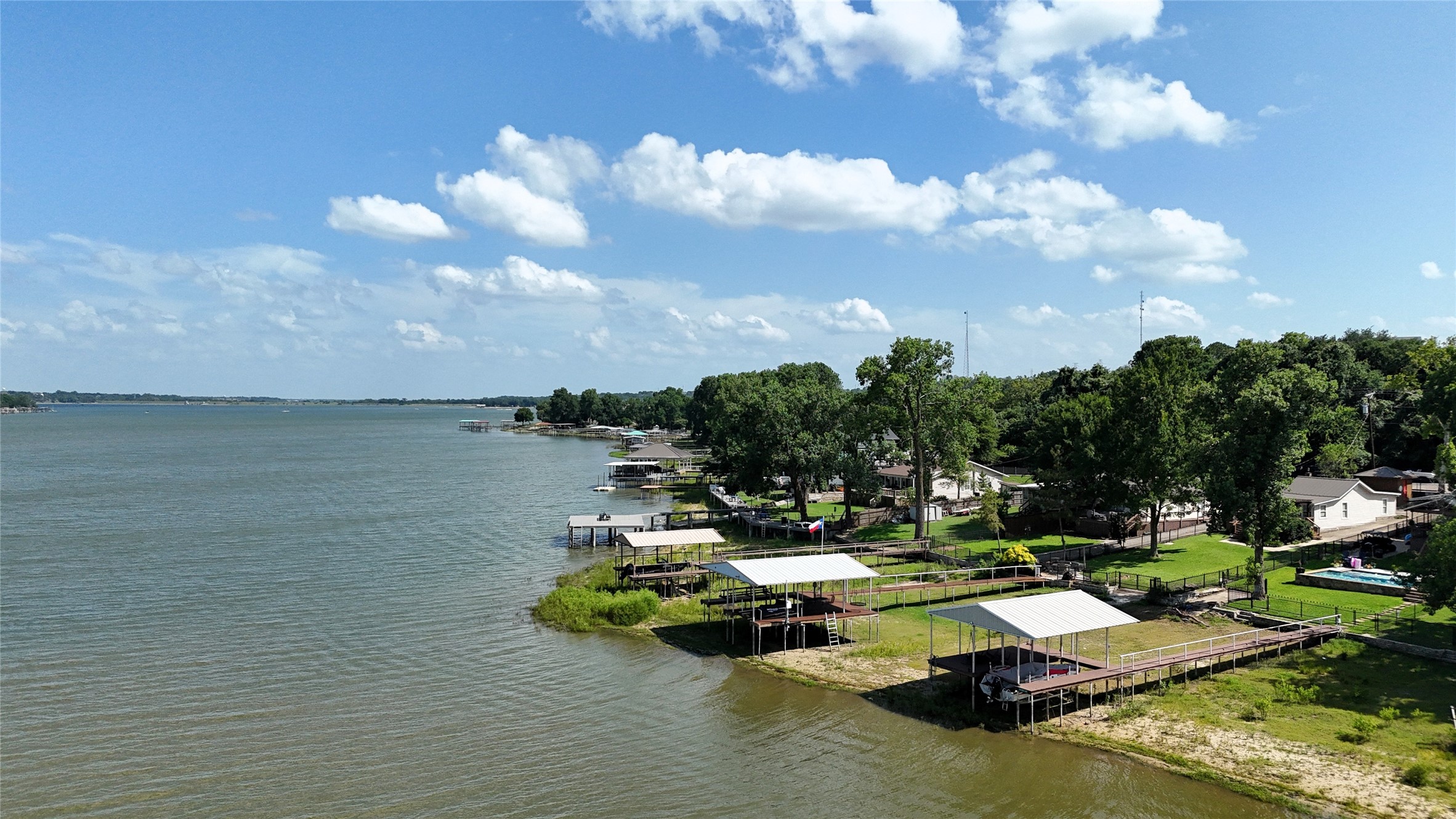 1152 W Lake Drive Weatherford TX 76087