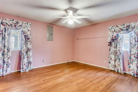209 Teeter Drive Crowley TX 76036