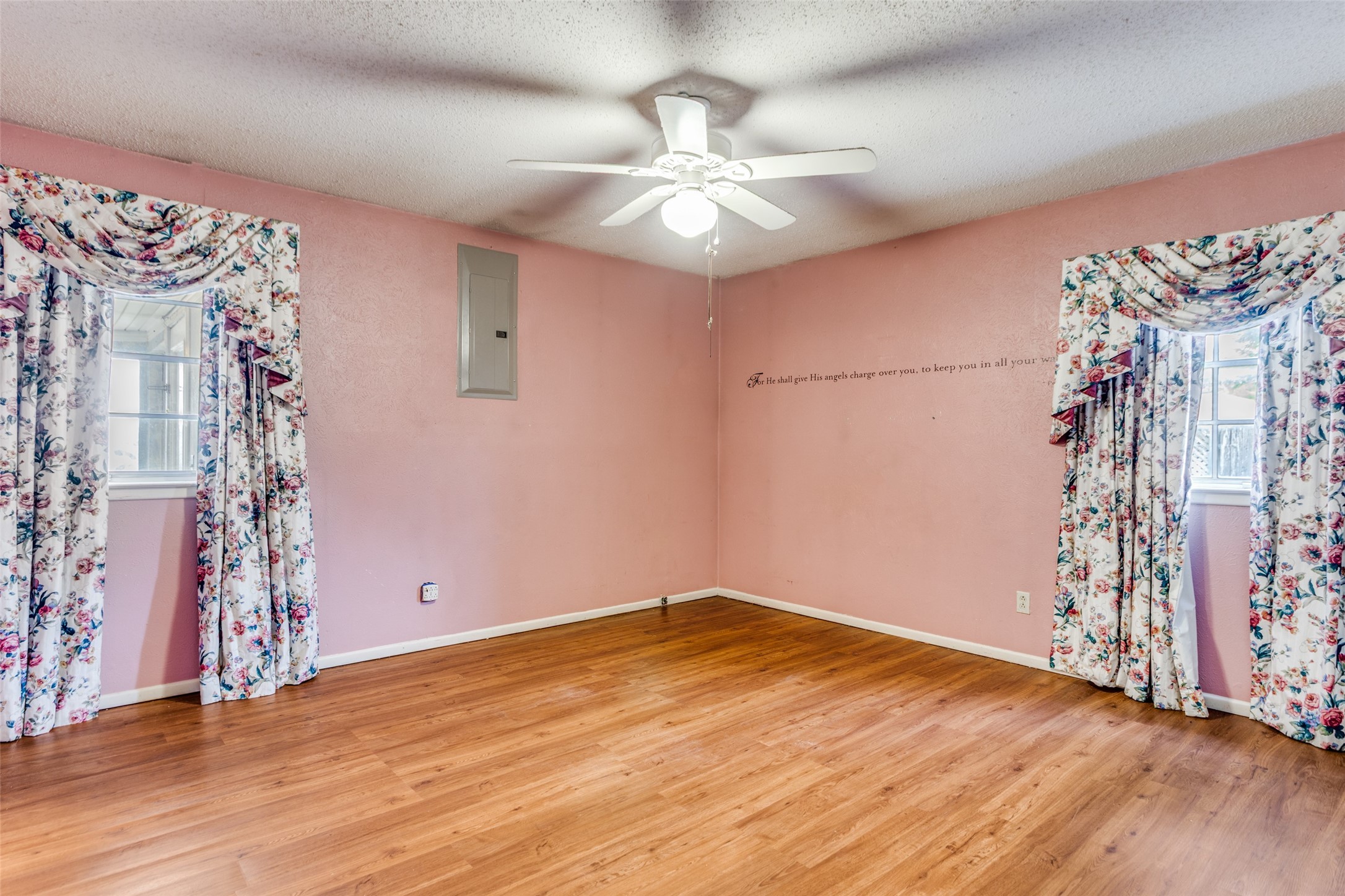 209 Teeter Drive Crowley TX 76036