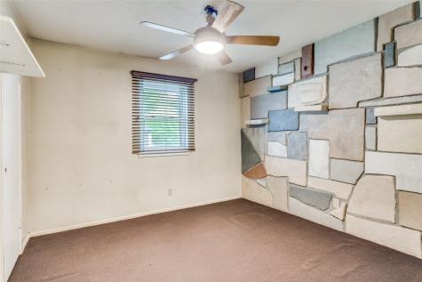 209 Teeter Drive Crowley TX 76036