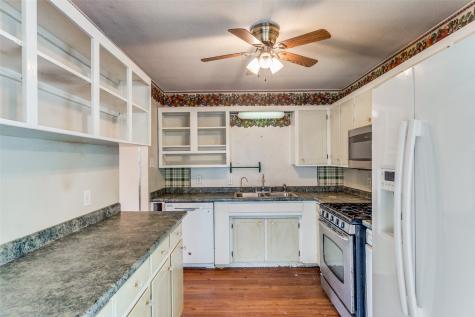 209 Teeter Drive Crowley TX 76036