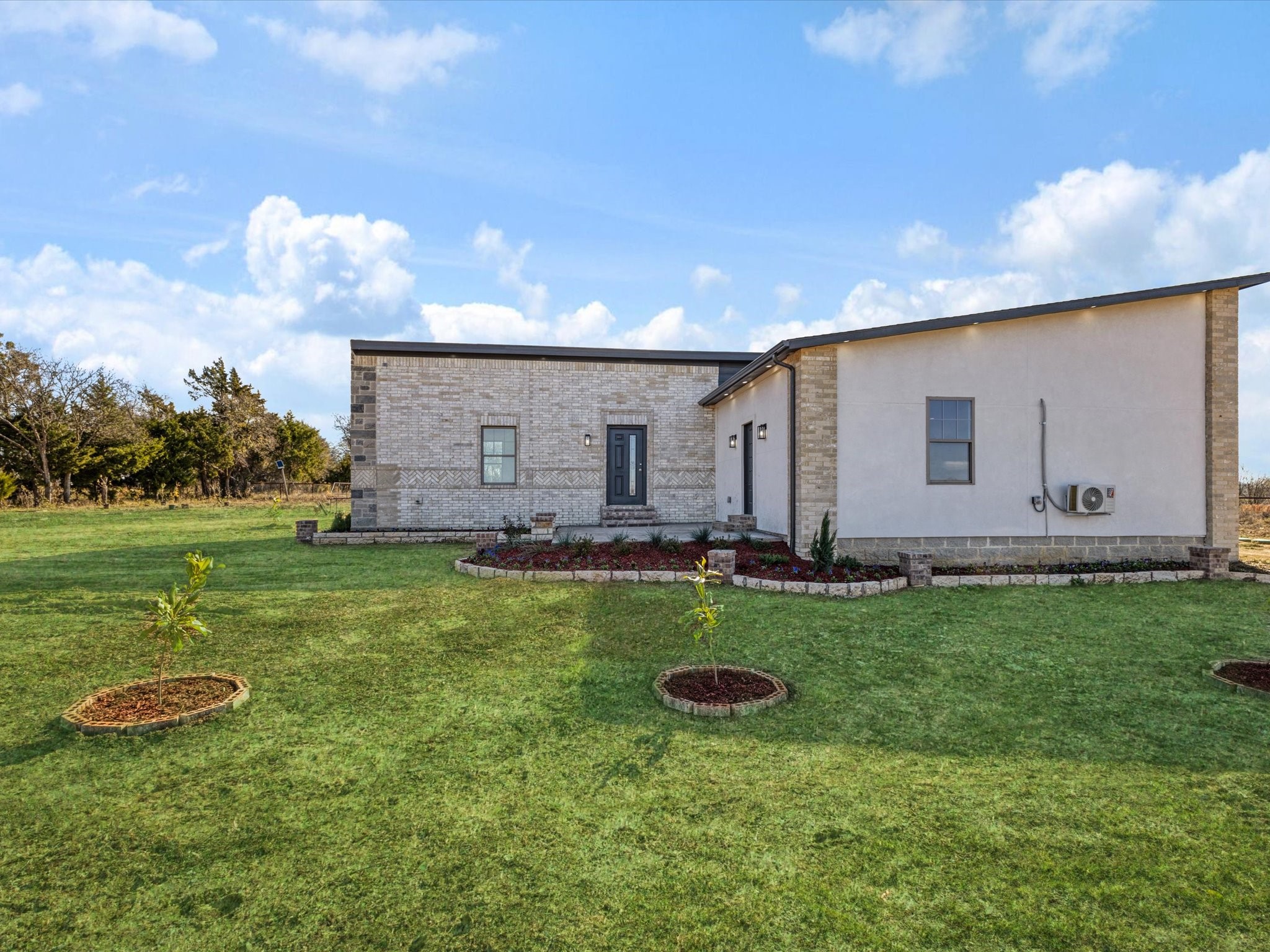 2761 Vz County Road 3417 Wills Point TX 75169