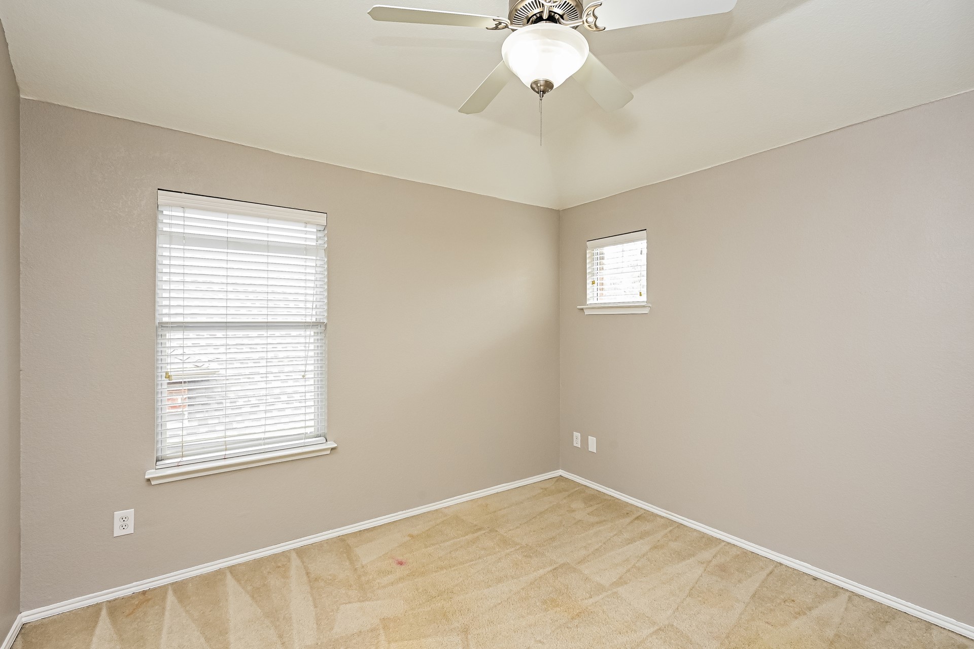 4852 Cliburn Drive Fort Worth TX 76244