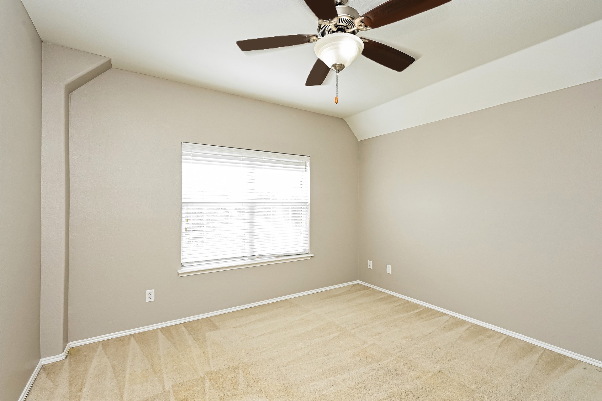 4852 Cliburn Drive Fort Worth TX 76244