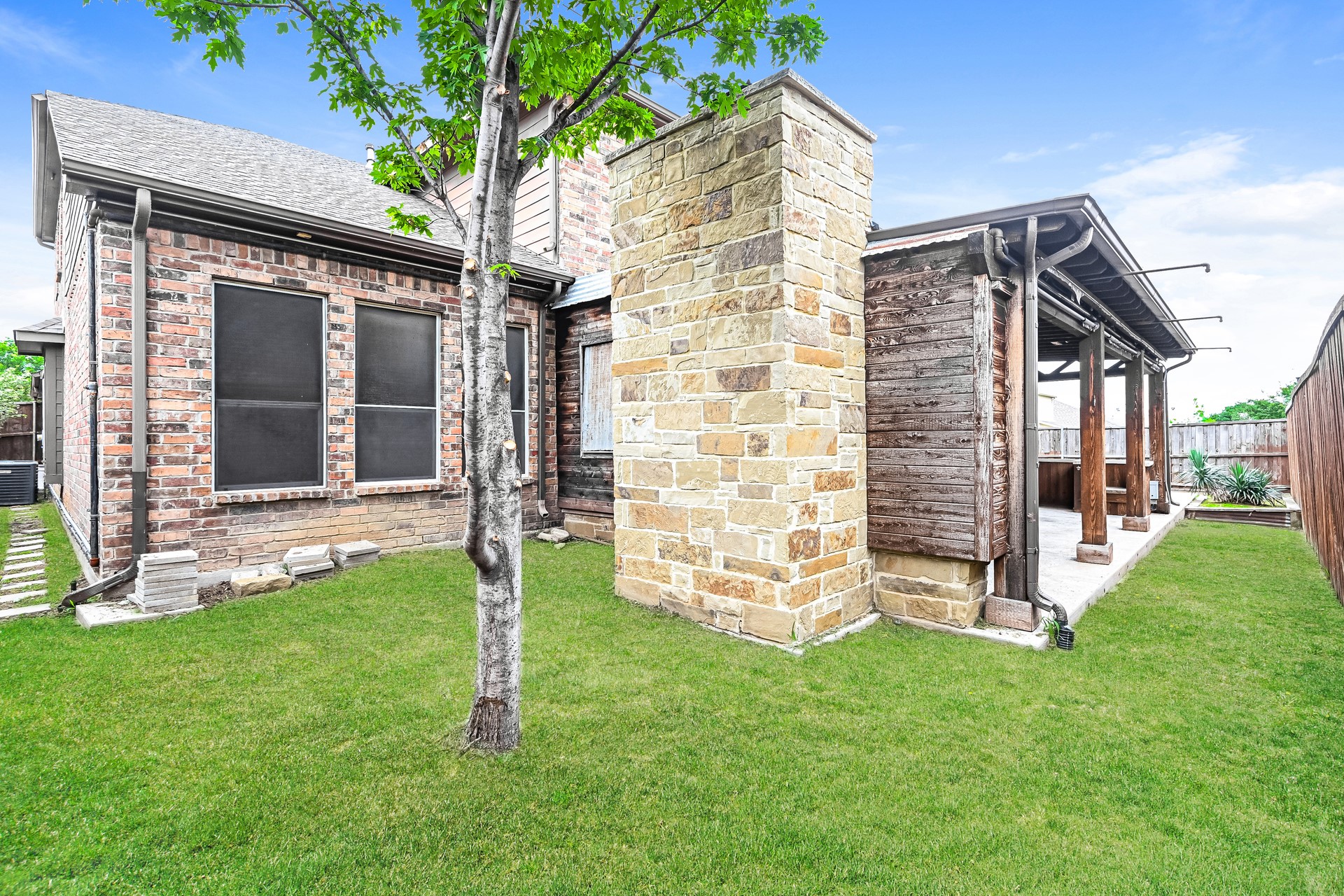 4852 Cliburn Drive Fort Worth TX 76244