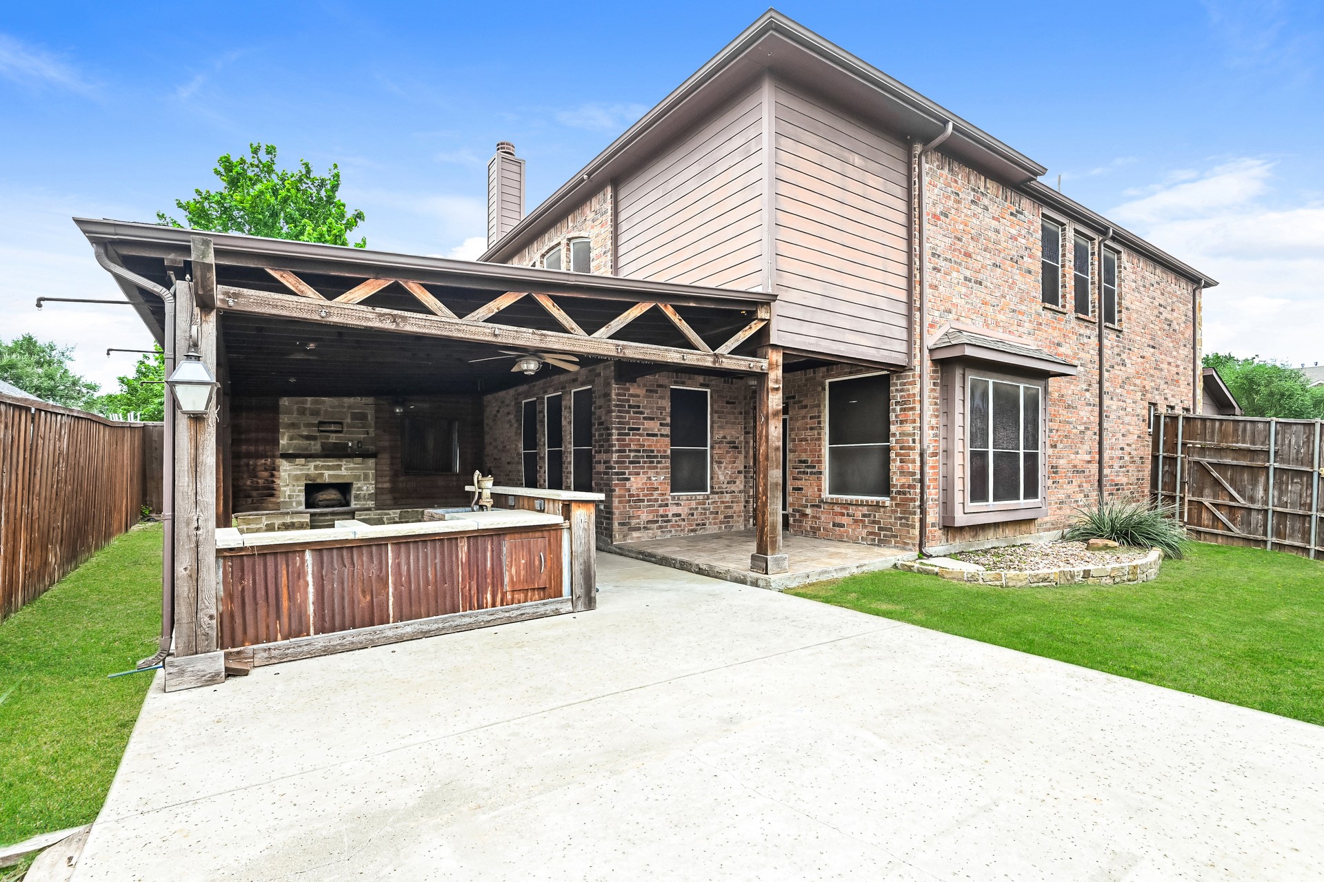 4852 Cliburn Drive Fort Worth TX 76244