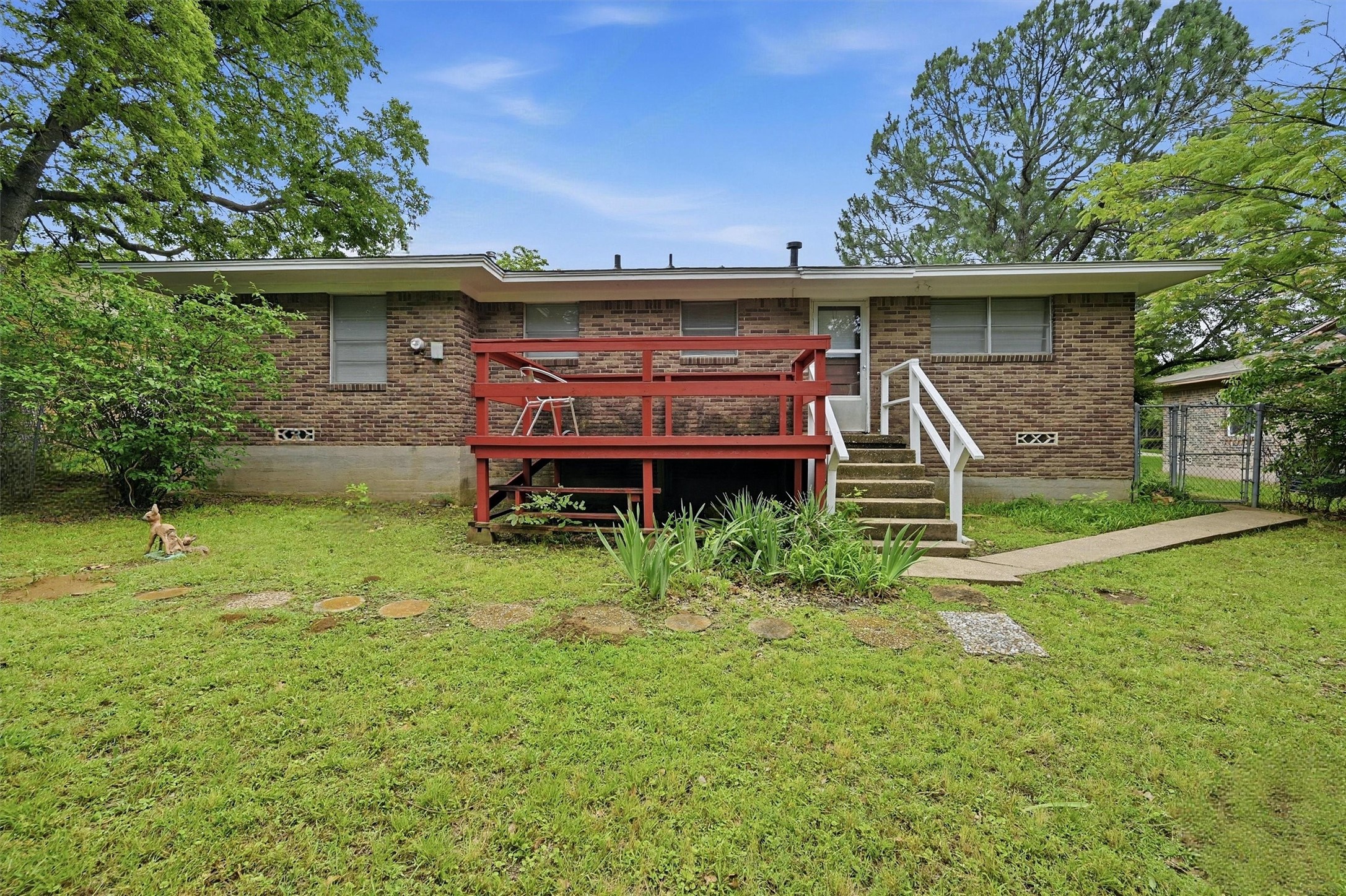 1119 W Mcgee Street Sherman TX 75092