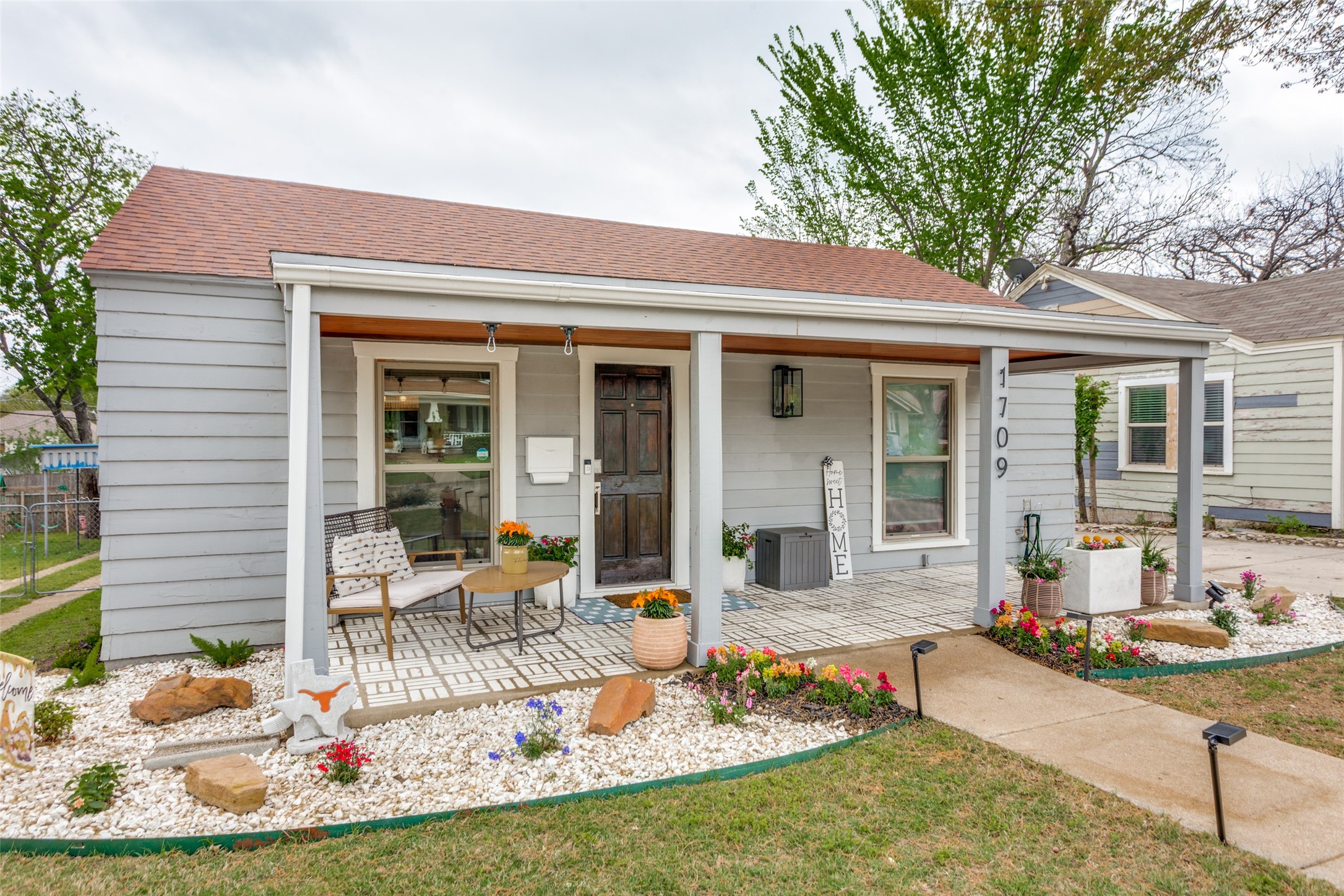 1709 Virginia Place Fort Worth TX 76107