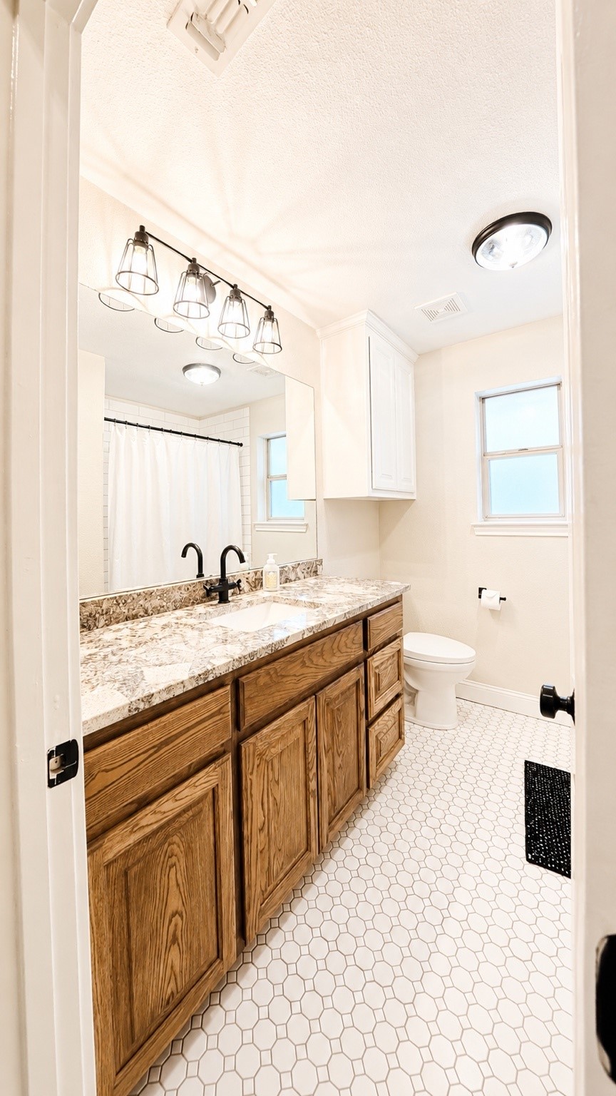 2700 Random Court Granbury TX 76049