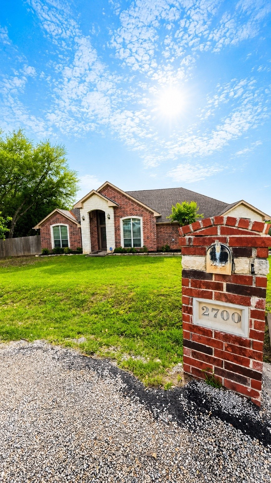 2700 Random Court Granbury TX 76049