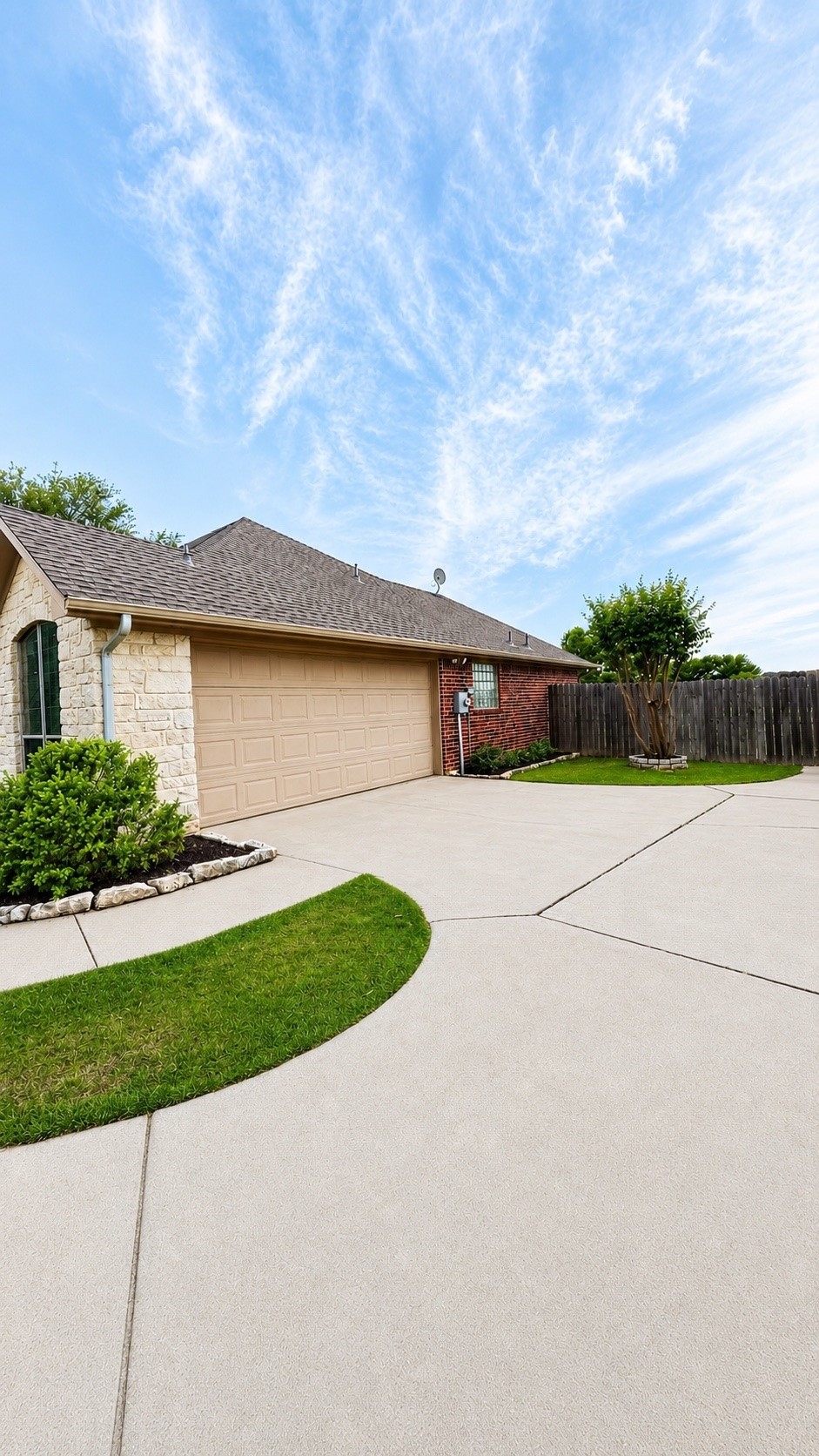 2700 Random Court Granbury TX 76049