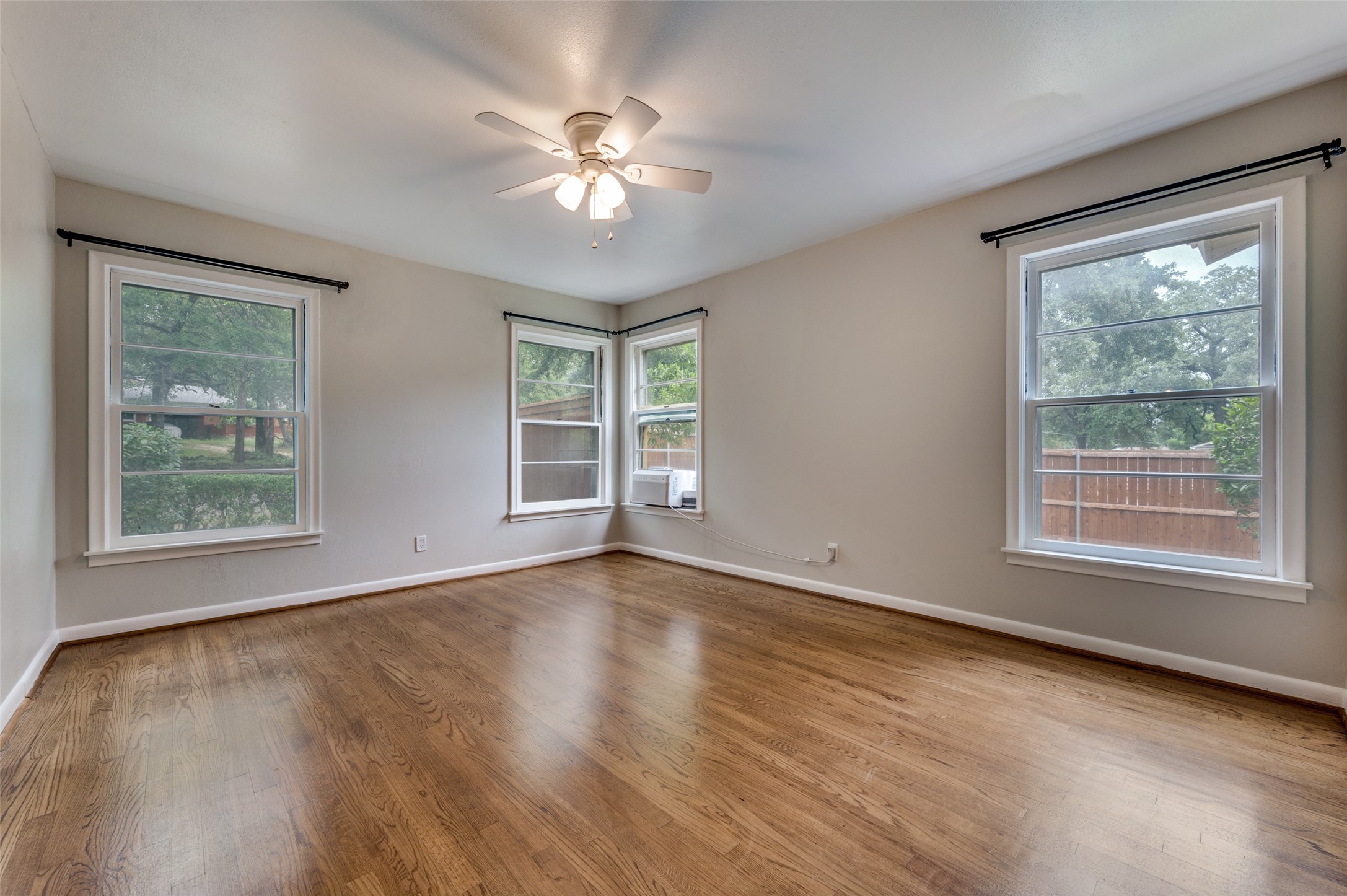 1710 Henderson Court Irving TX 75061