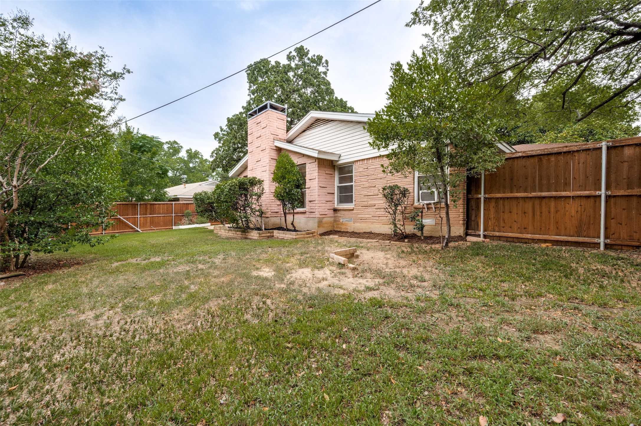 1710 Henderson Court Irving TX 75061