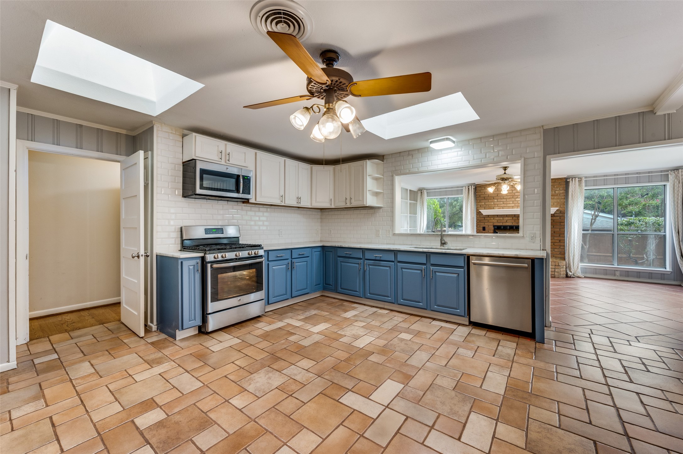 1710 Henderson Court Irving TX 75061