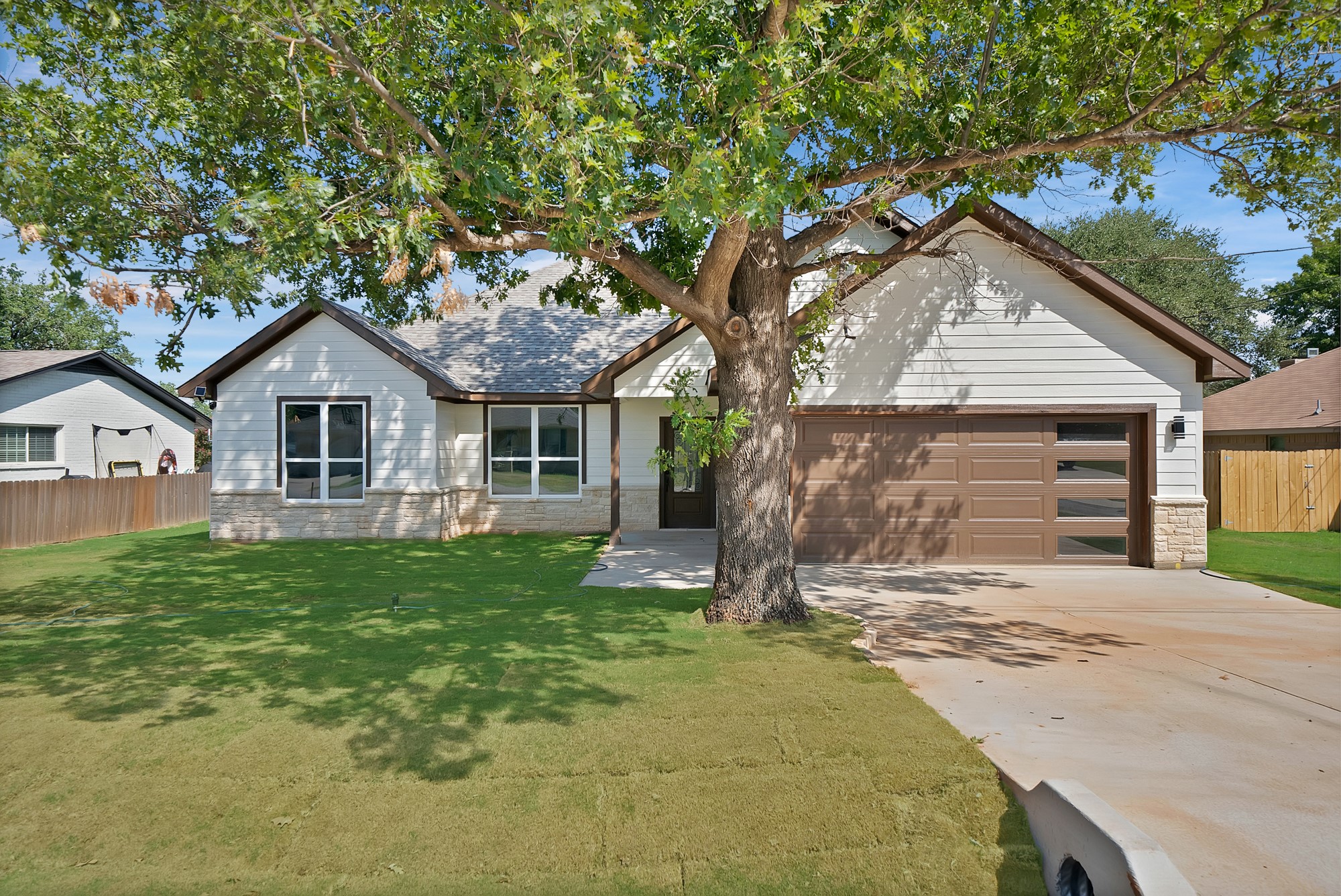 206 Lakeview Drive Runaway Bay TX 76426