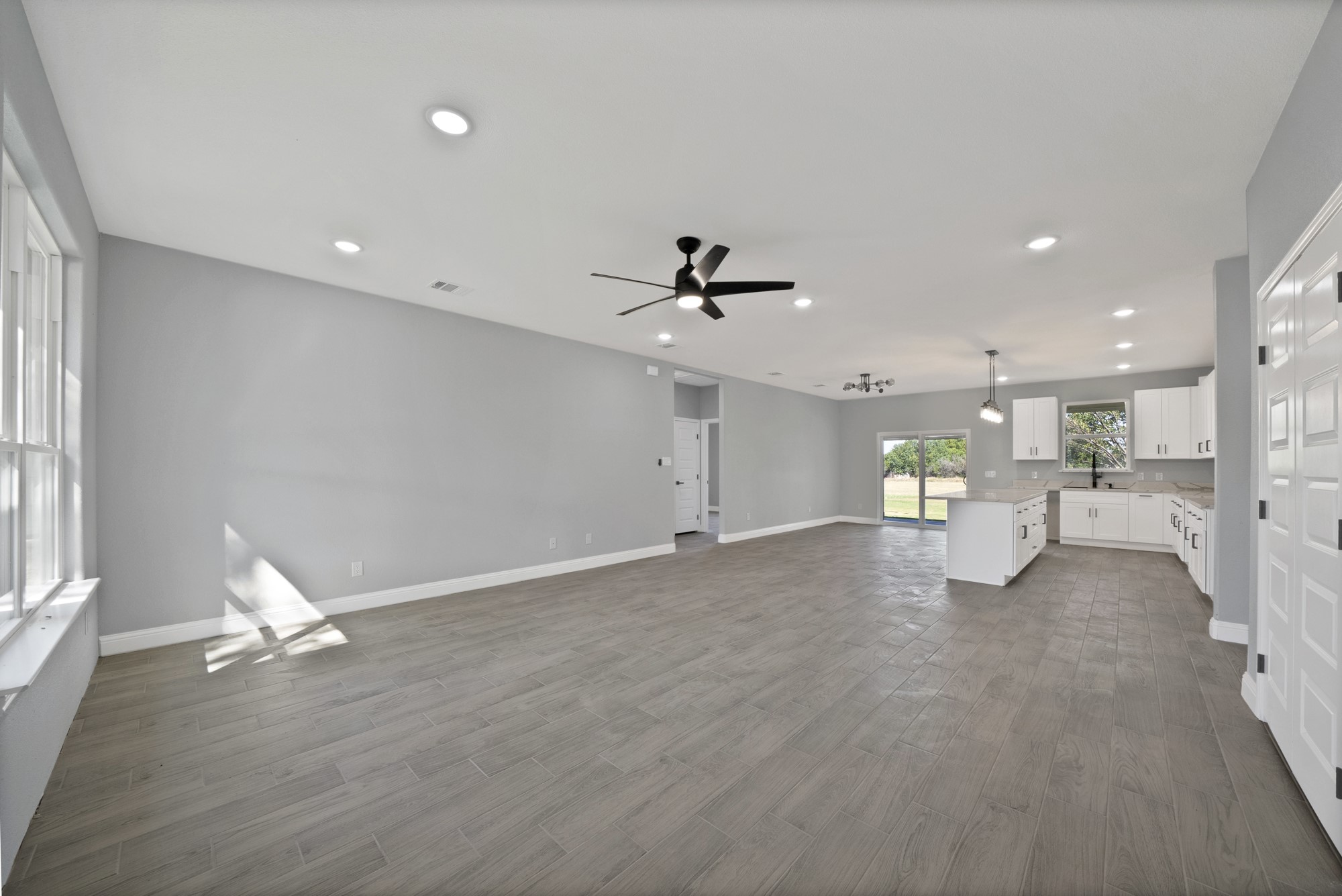 206 Lakeview Drive Runaway Bay TX 76426