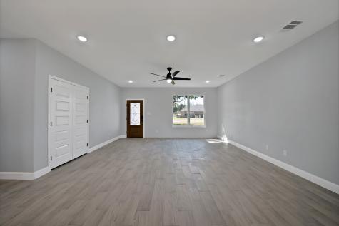 206 Lakeview Drive Runaway Bay TX 76426