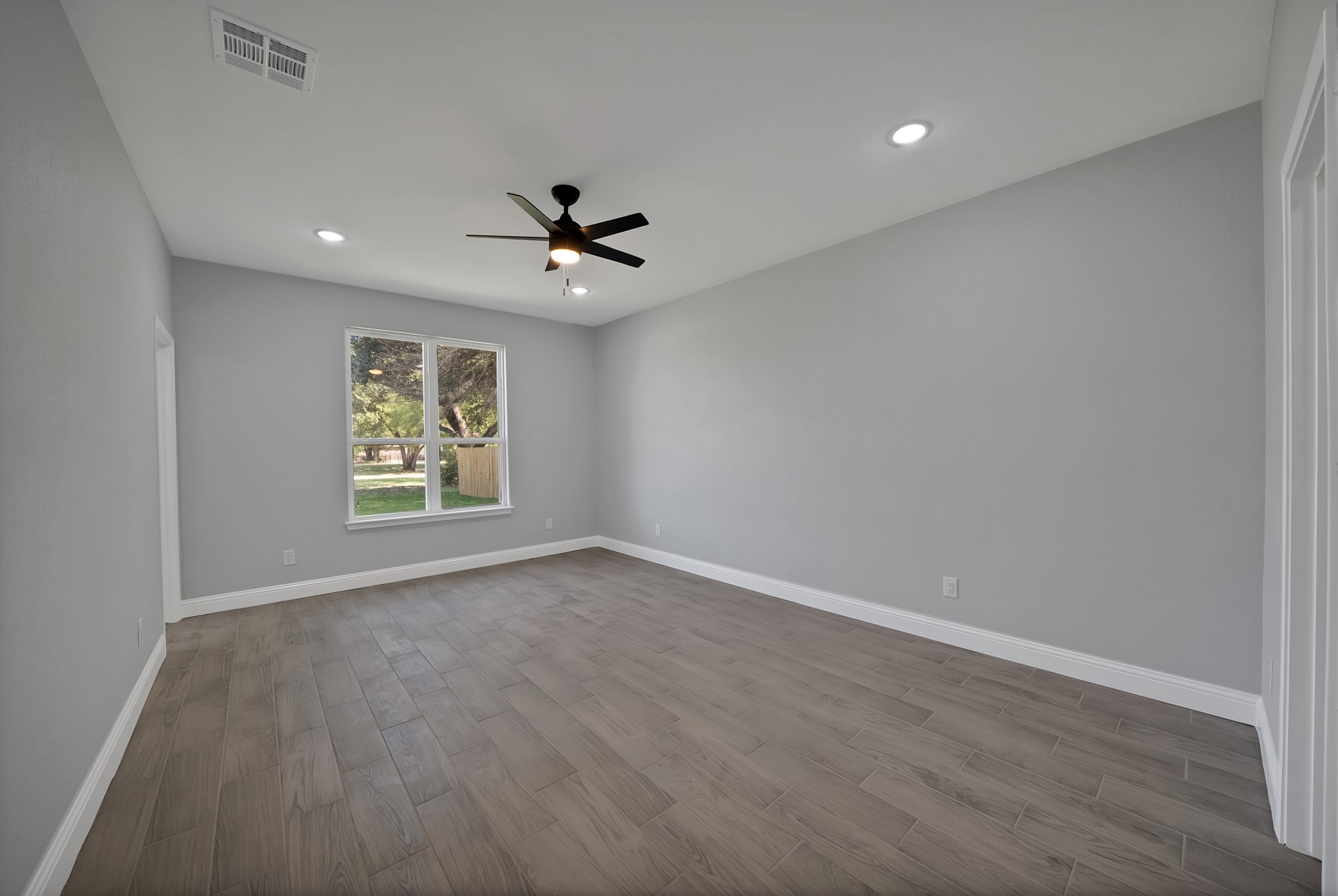 206 Lakeview Drive Runaway Bay TX 76426
