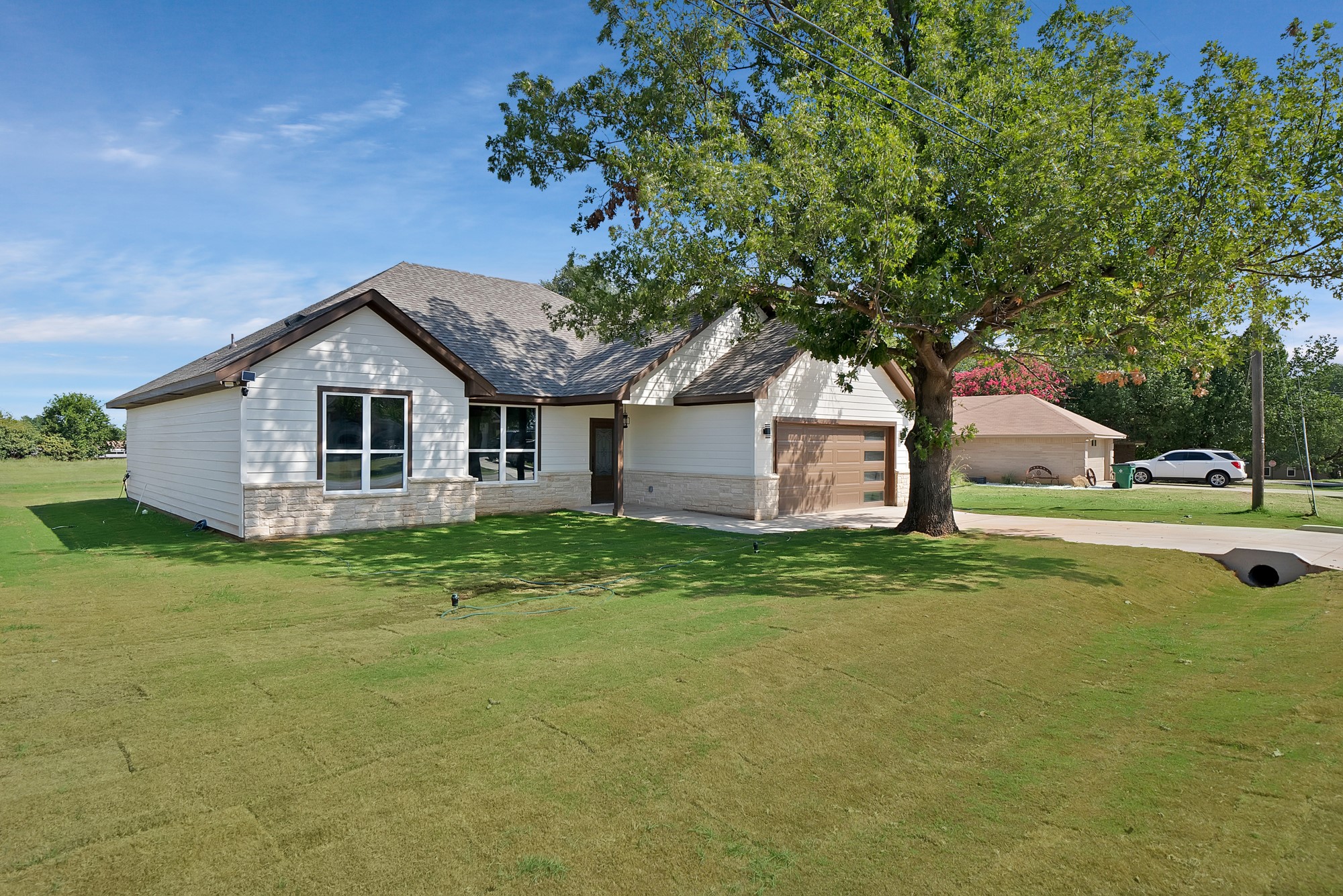 206 Lakeview Drive Runaway Bay TX 76426