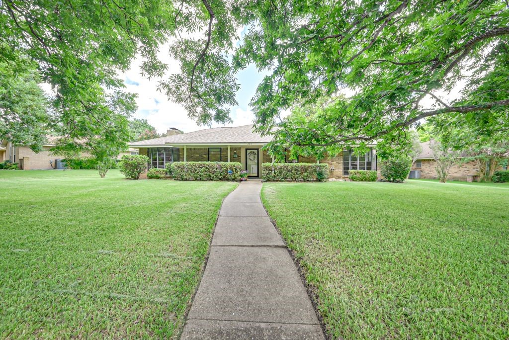 306 Anzio Drive Duncanville TX 75116