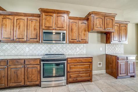 140 Champion Court Weatherford TX 76087