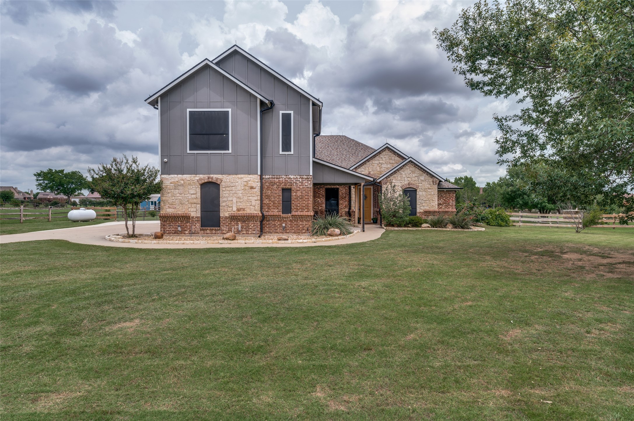 13840 Megan Drive Justin TX 76247