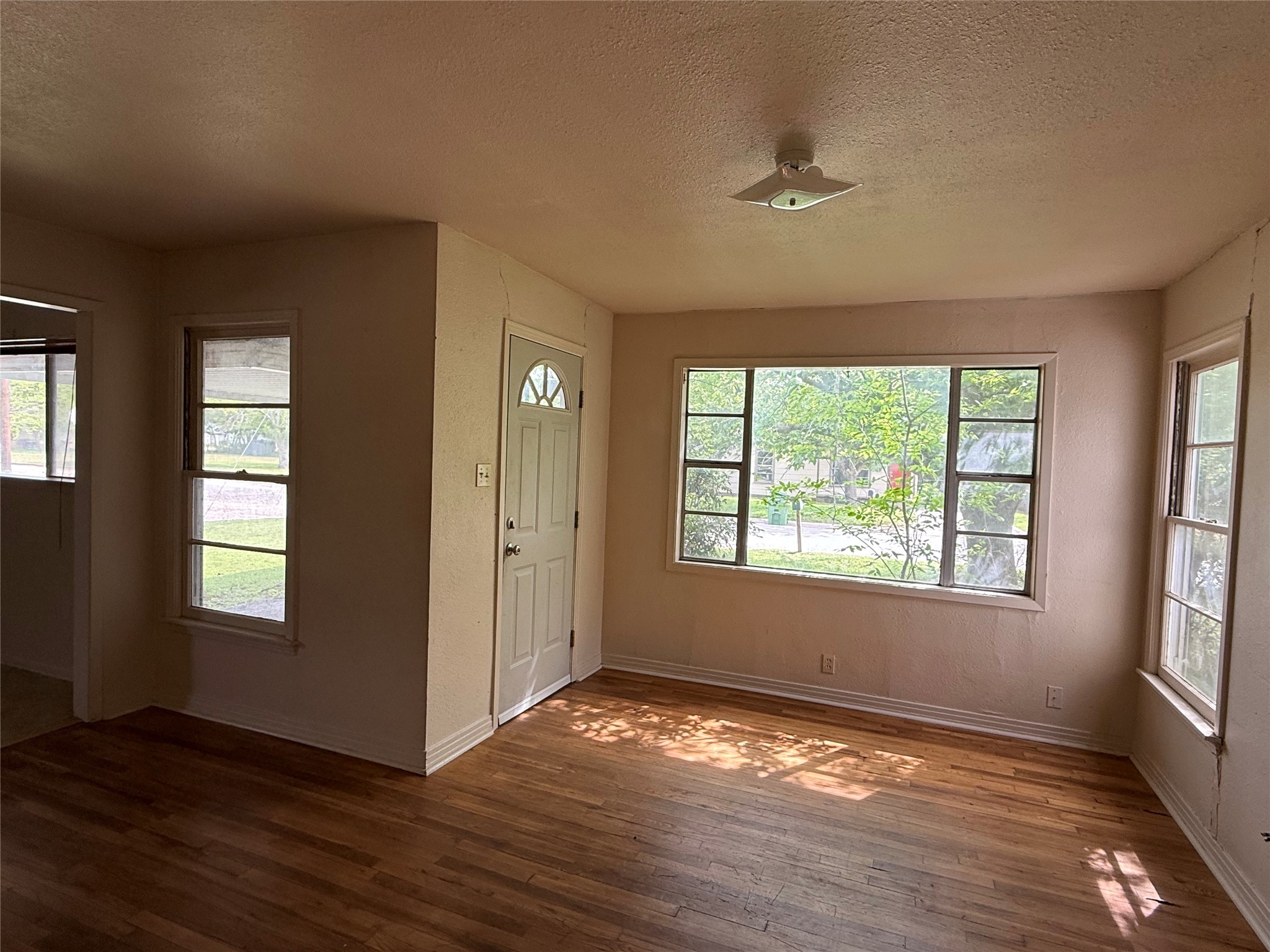 1602 SE 11th Avenue Mineral Wells TX 76067