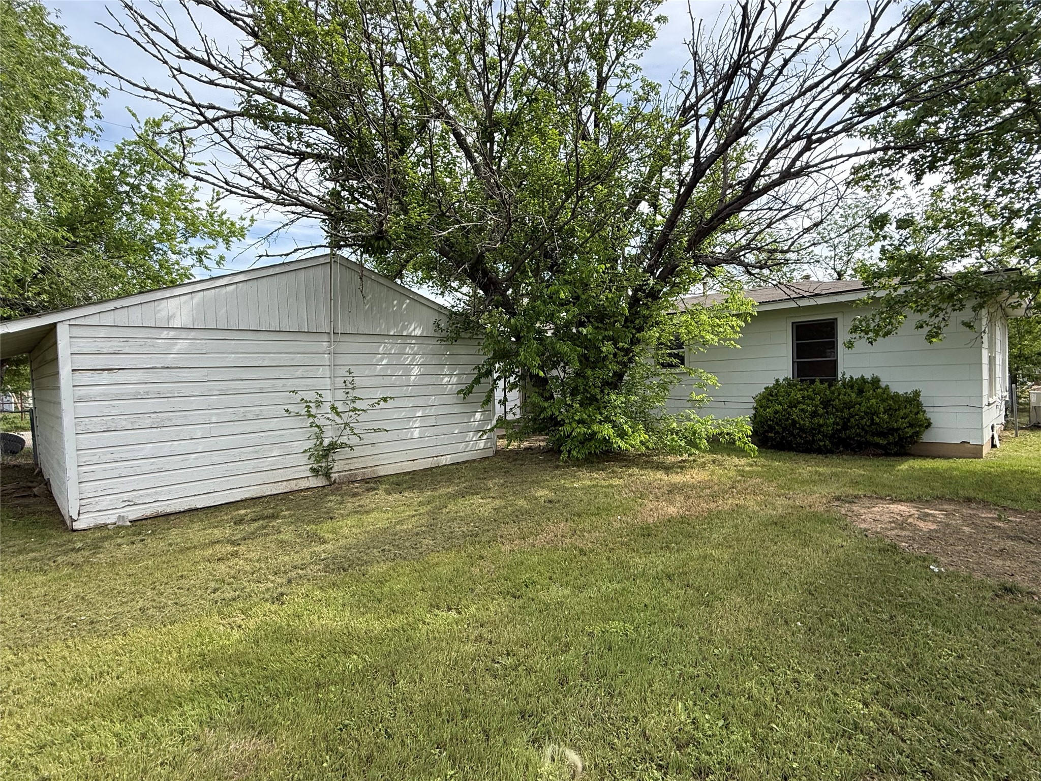 1602 SE 11th Avenue Mineral Wells TX 76067