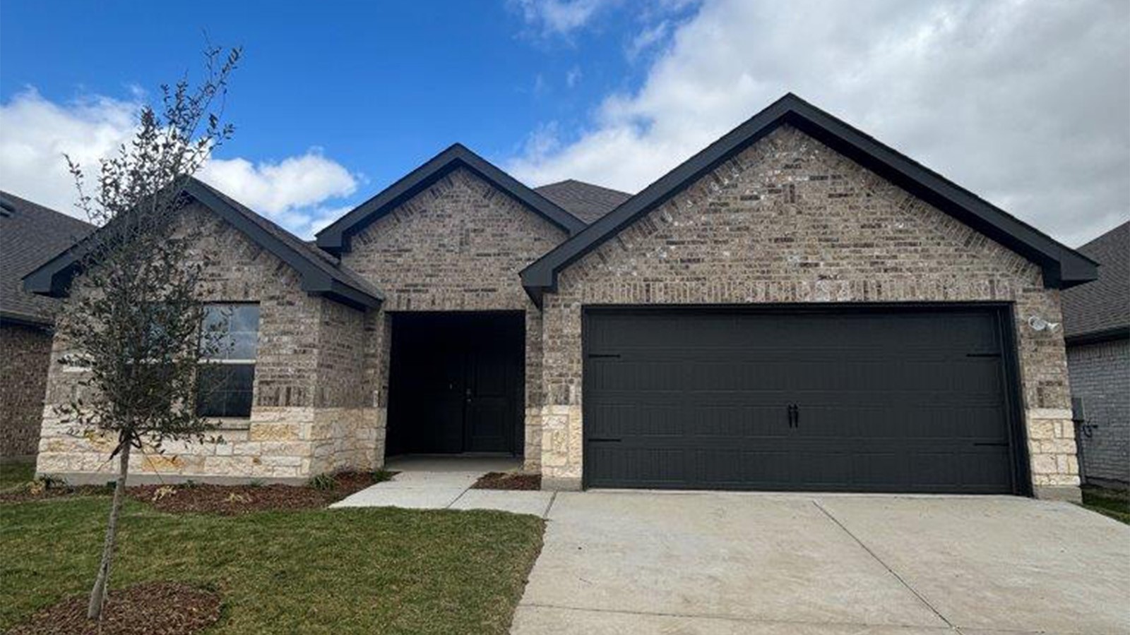 1006 Barton Drive Ennis TX 75119