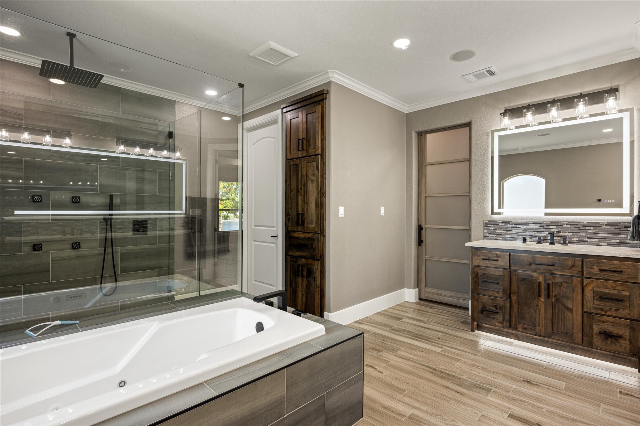 1203 Huntington Cove Court Granbury TX 76048