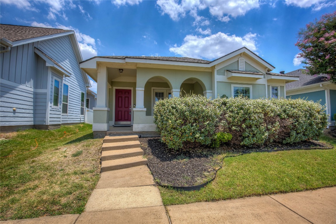 1512 Sea Pines Drive Savannah TX 76227