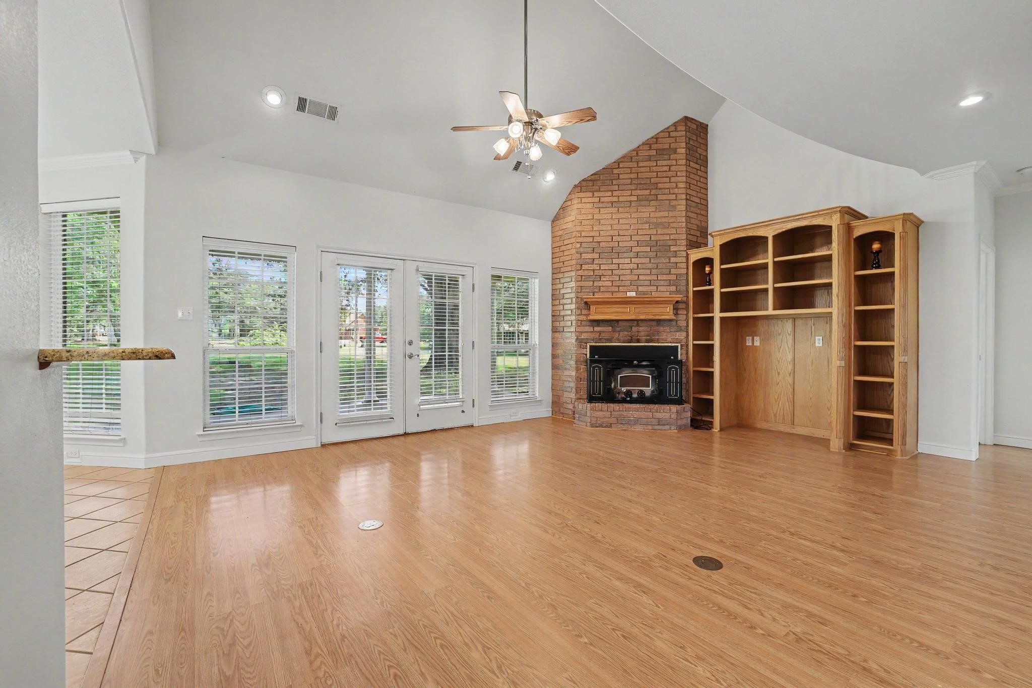 2811 N Shore Drive Bonham TX 75418