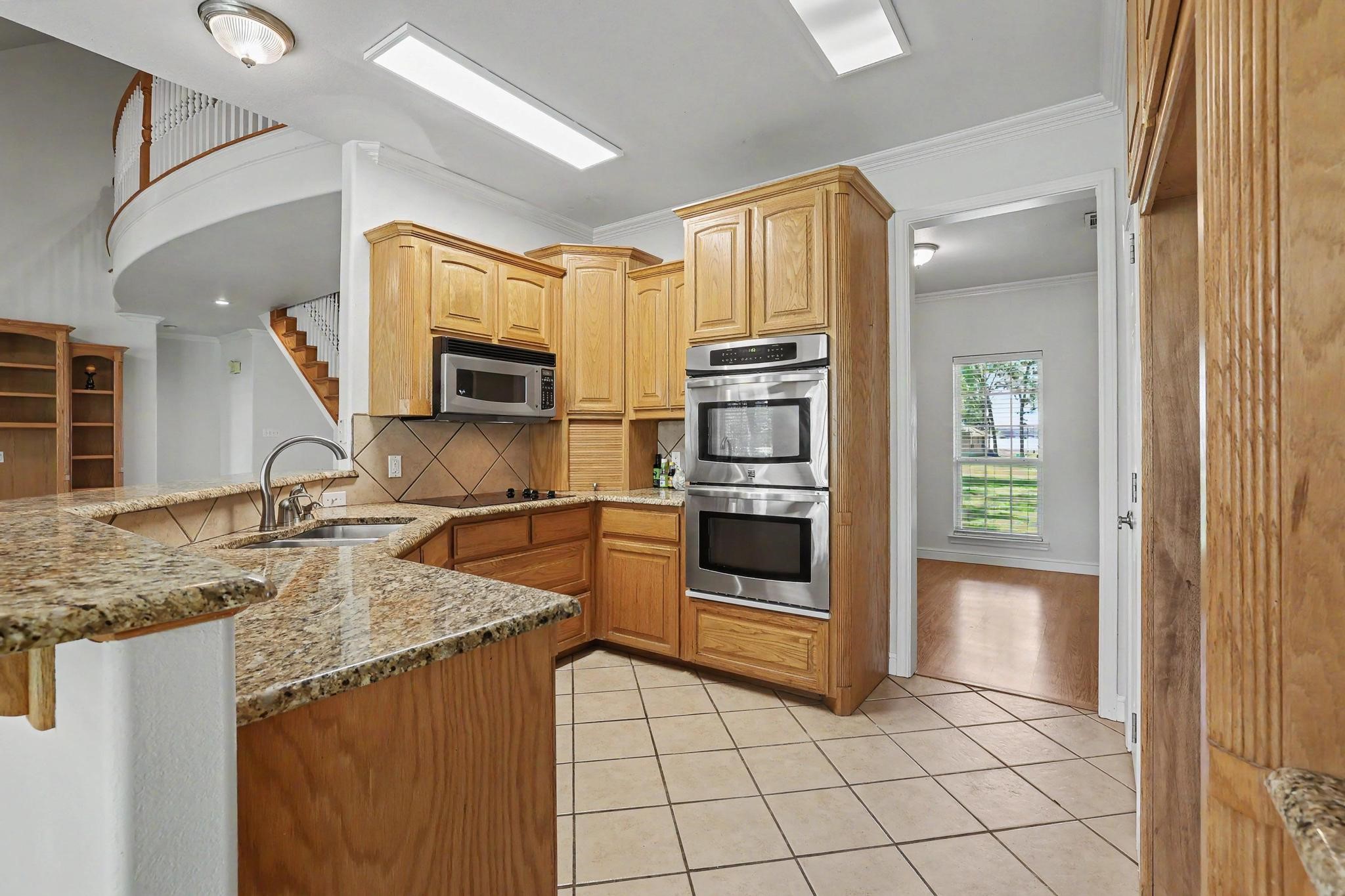 2811 N Shore Drive Bonham TX 75418