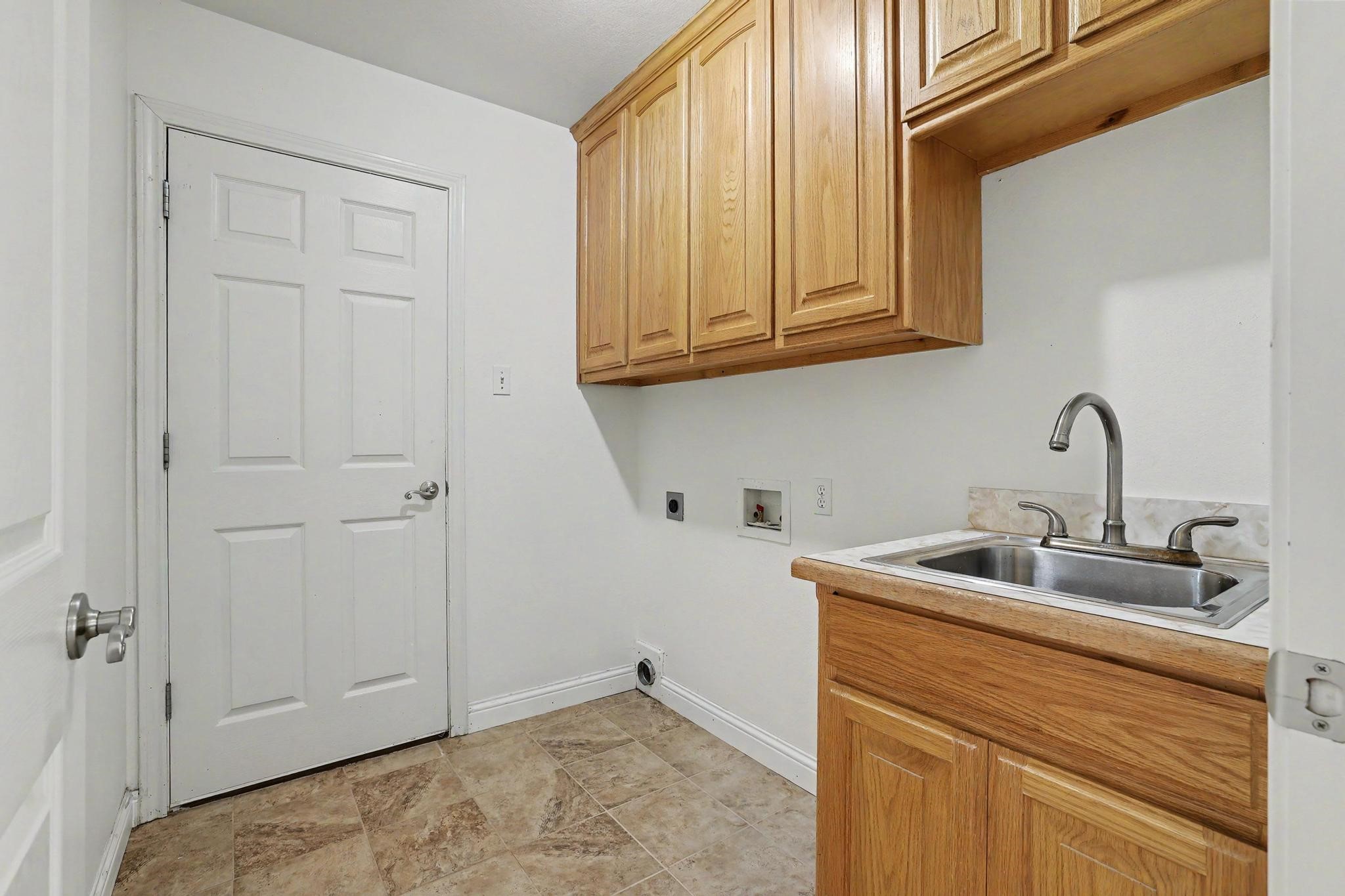 2811 N Shore Drive Bonham TX 75418