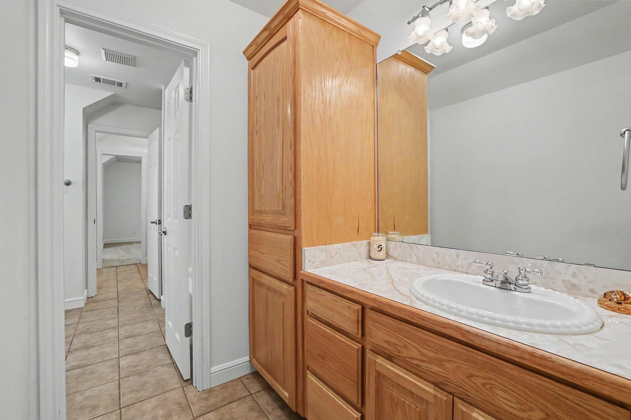 2811 N Shore Drive Bonham TX 75418