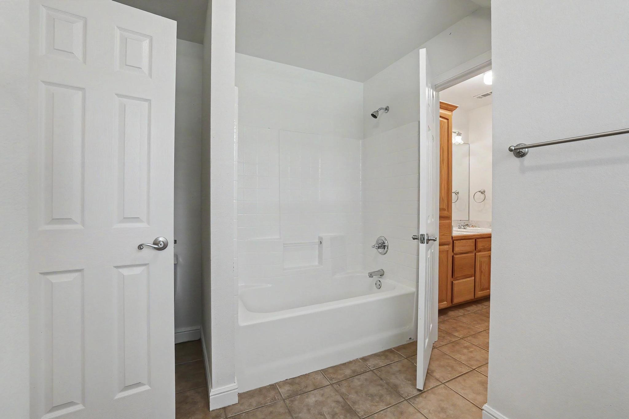 2811 N Shore Drive Bonham TX 75418