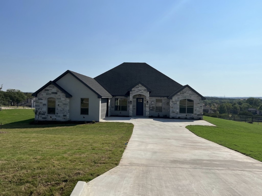 320 Kenyon Court Granbury TX 76049