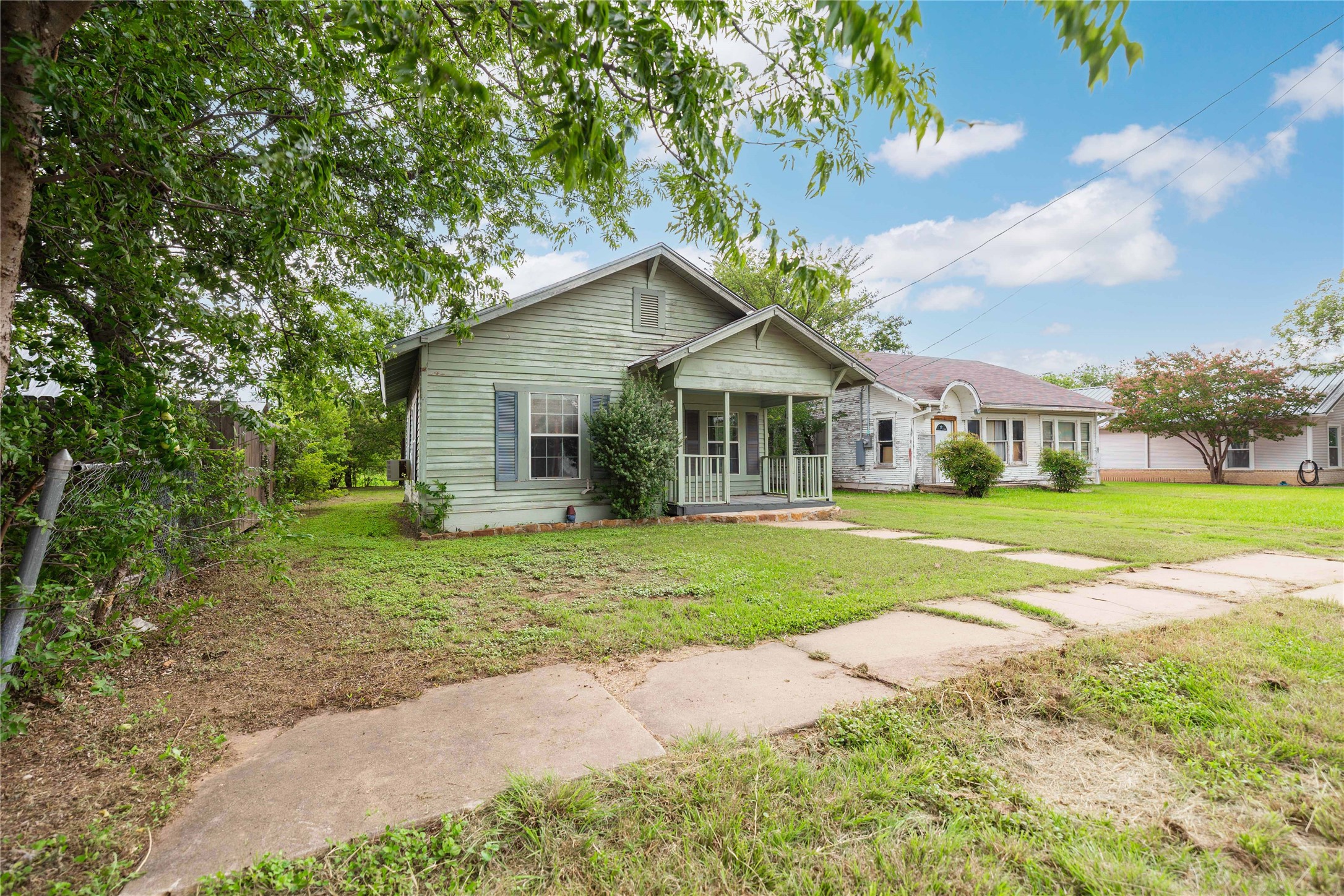 1806 1st Street Brownwood TX 76801