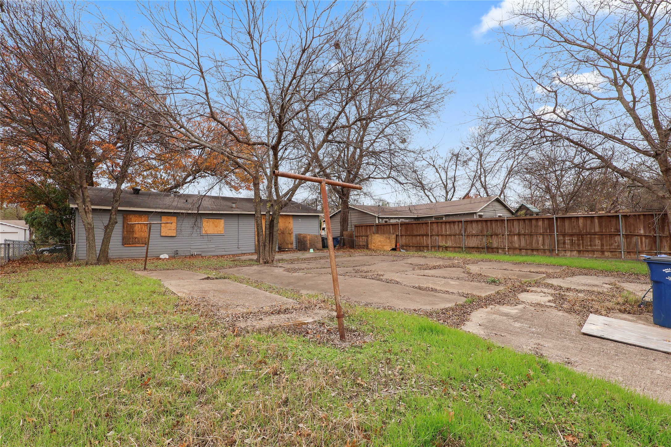 725 Emberwood Drive Dallas TX 75232