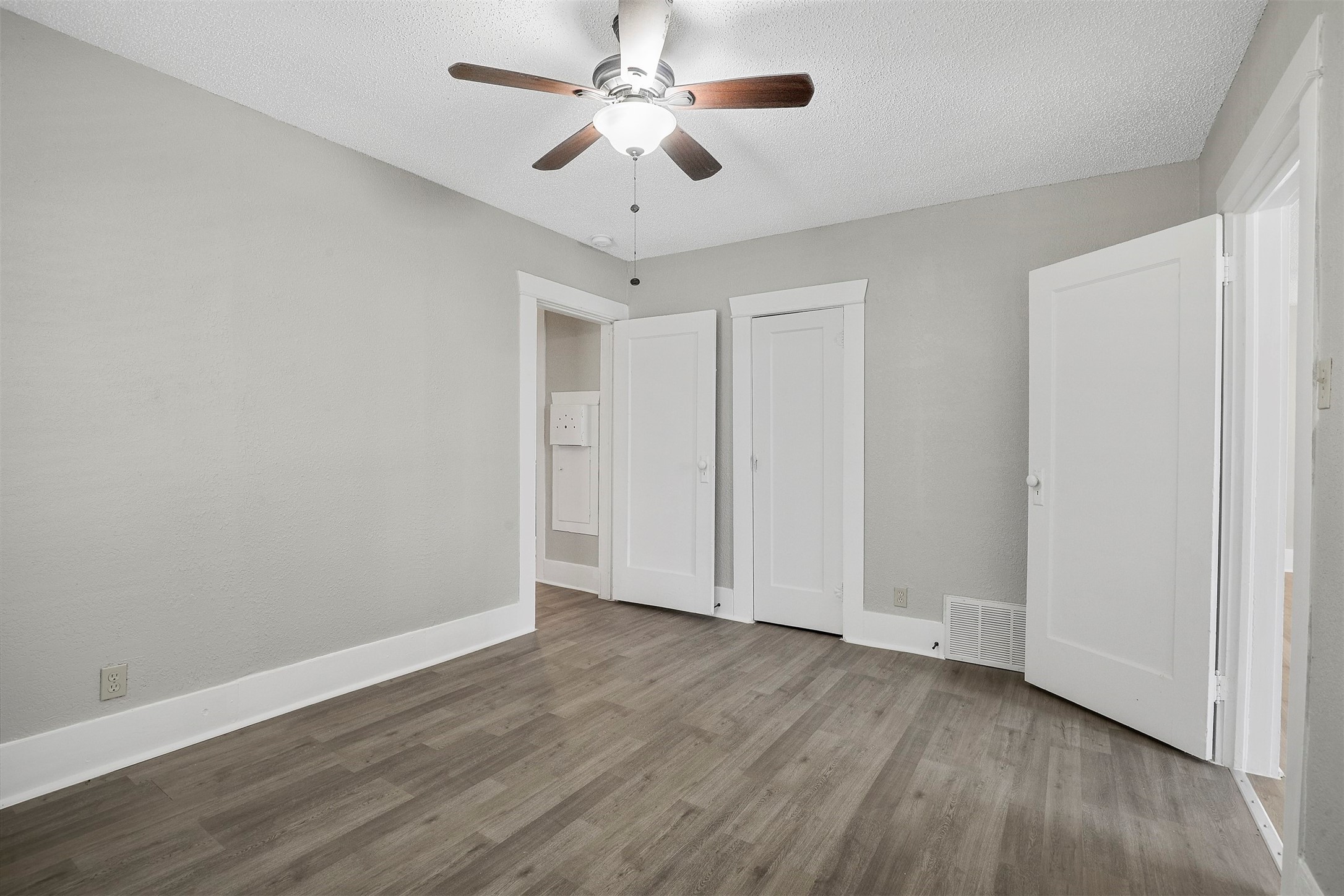 509 E Heron Denison TX 75021