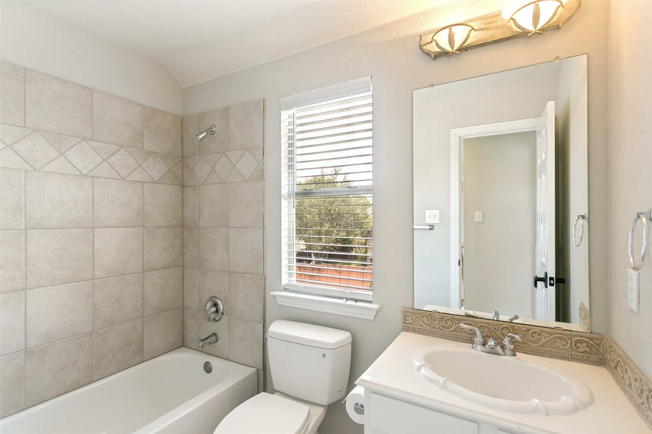 2328 Mesa Oak Trail Plano TX 75025