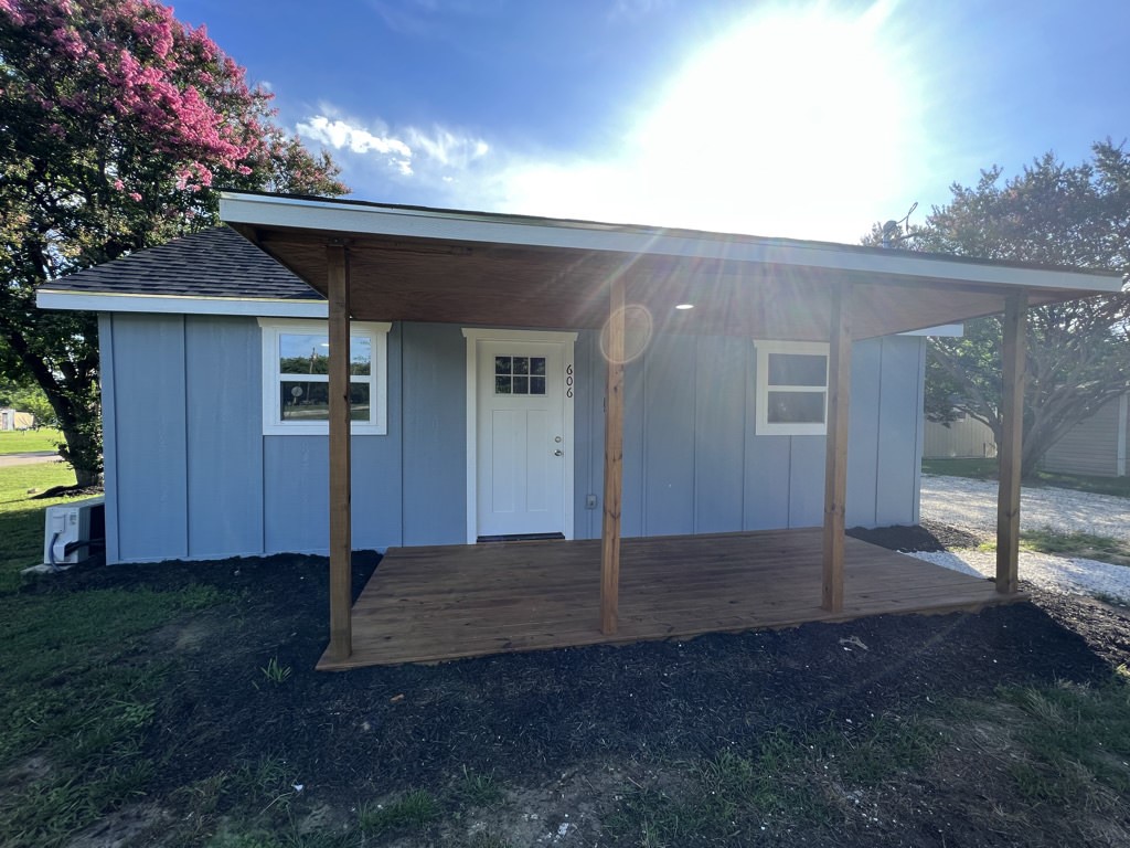 606 N Pecan Avenue Hubbard TX 76648