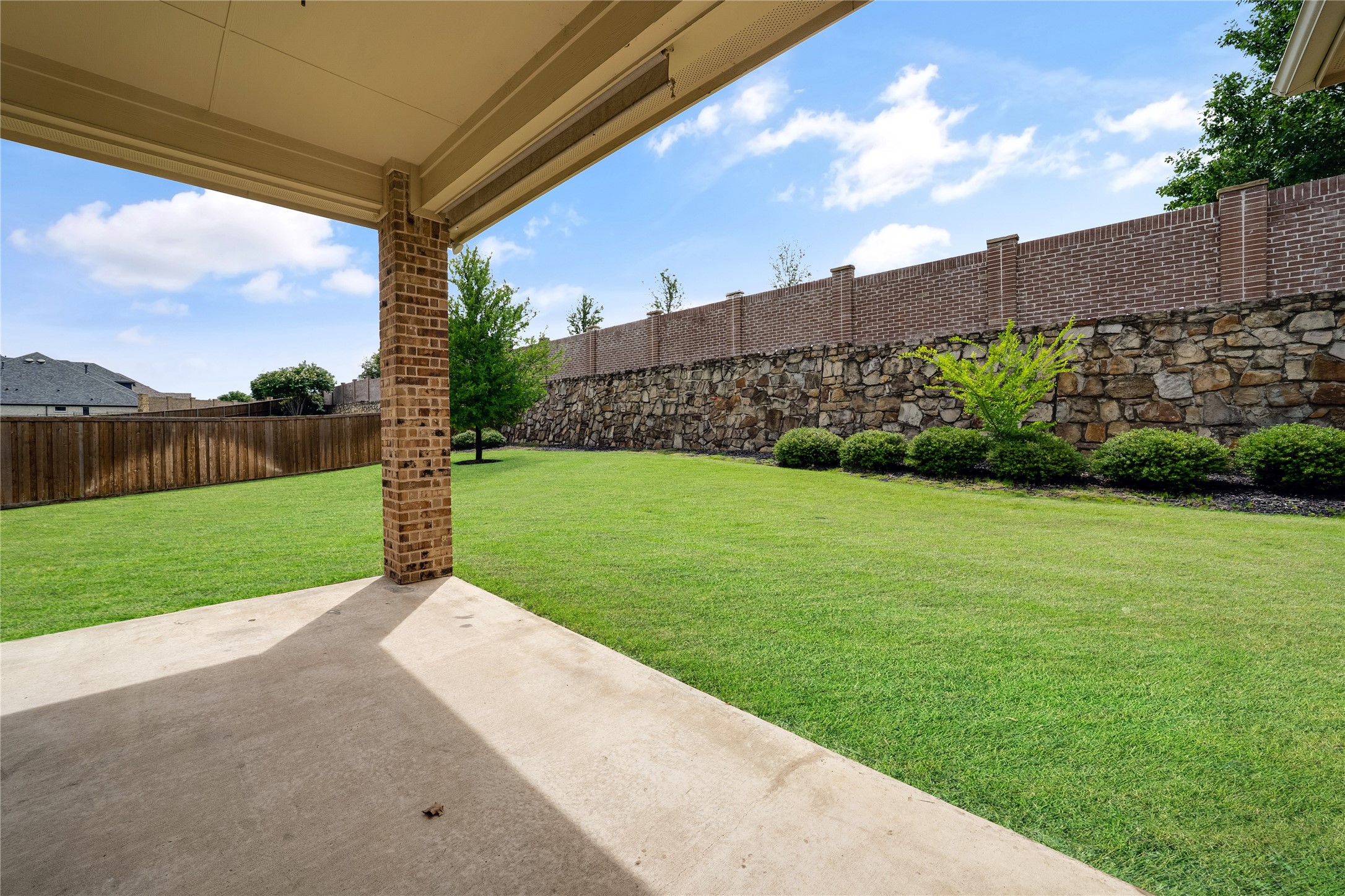 2712 Cross Oak Place Mckinney TX 75071