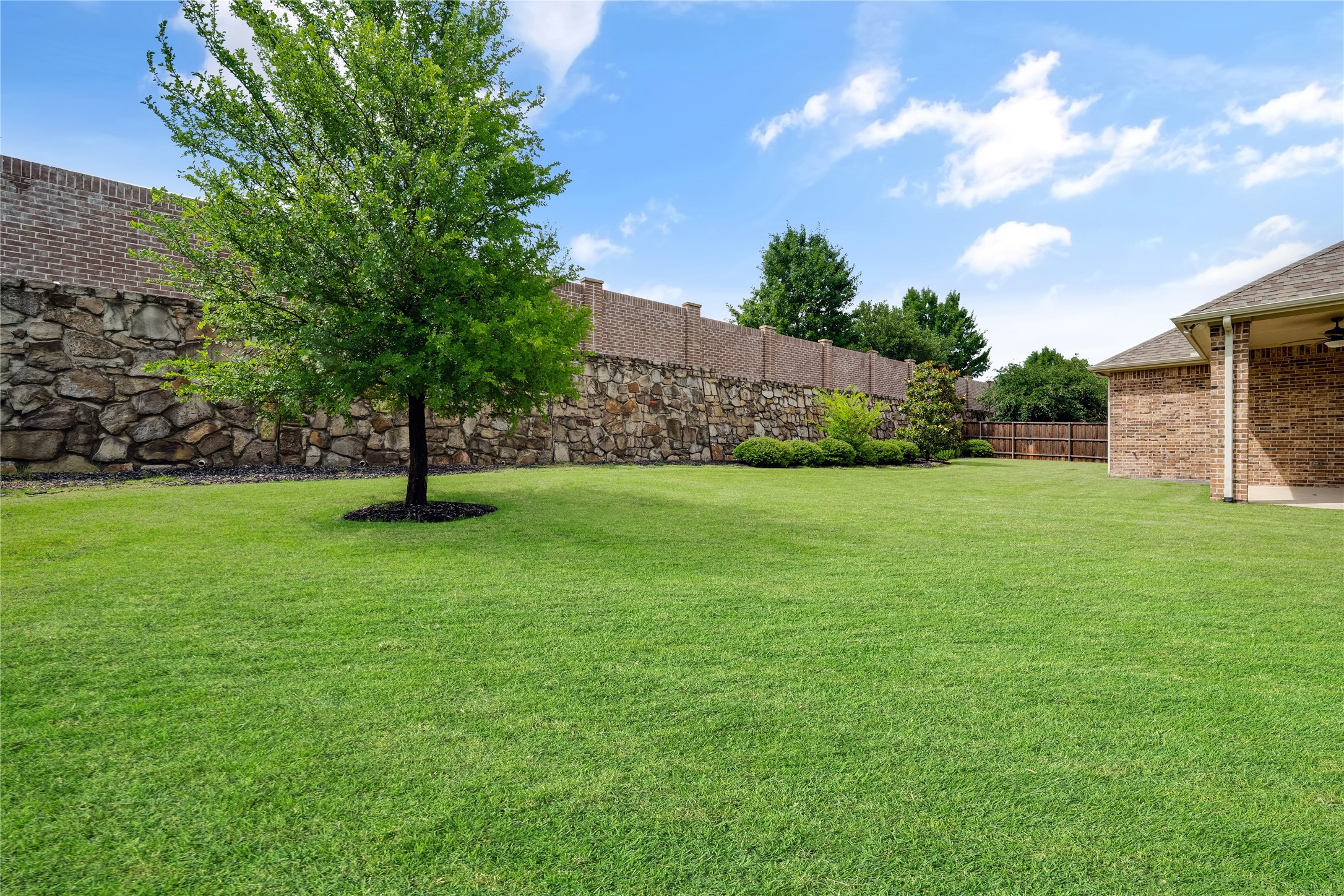 2712 Cross Oak Place Mckinney TX 75071